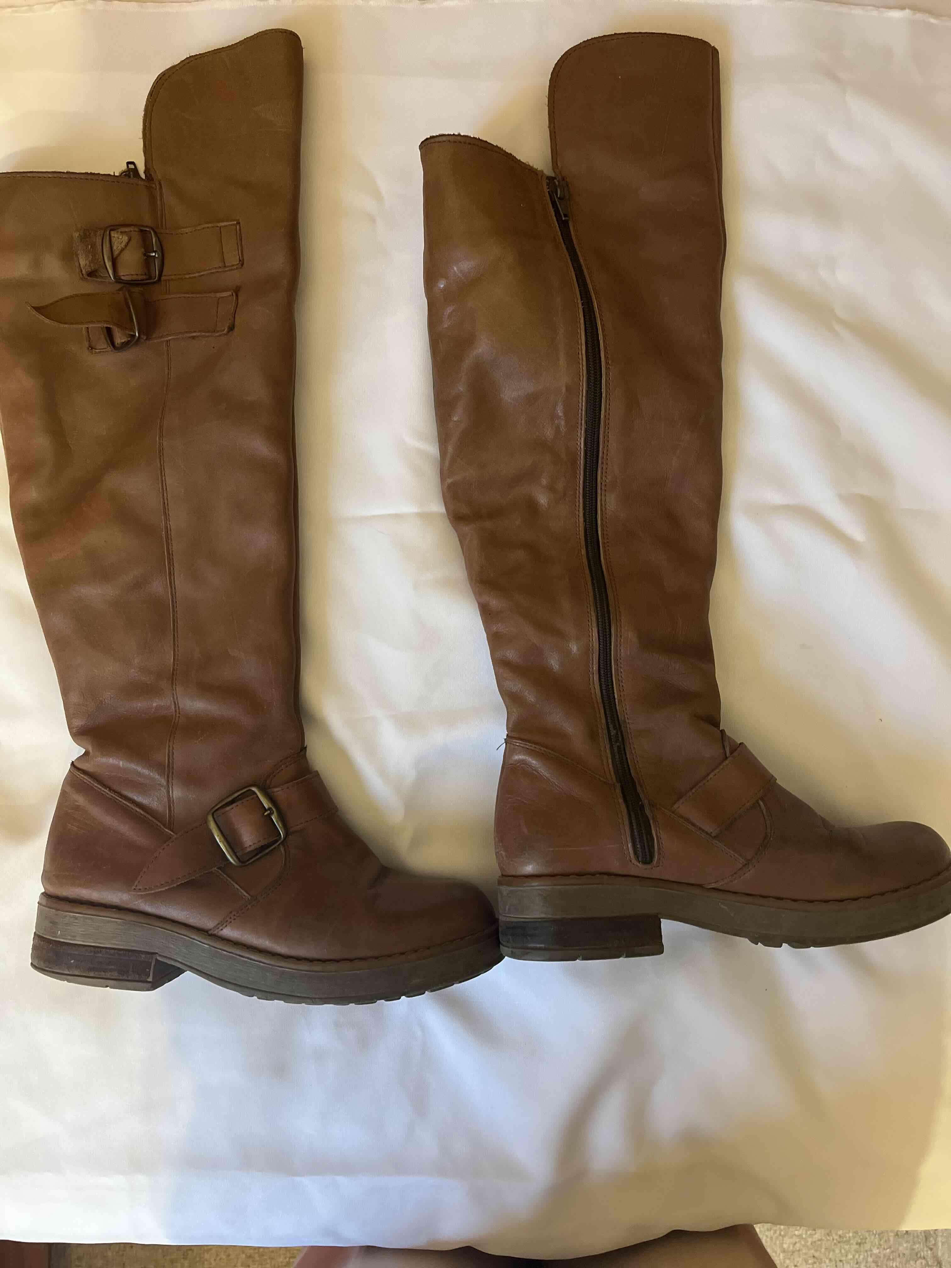 Botas marrones con taco alto - 3