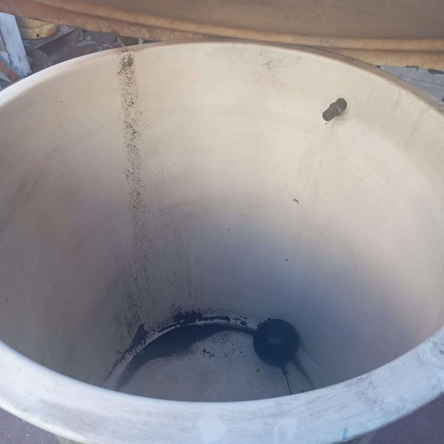 Contenedor metálico grande - miniatura 2