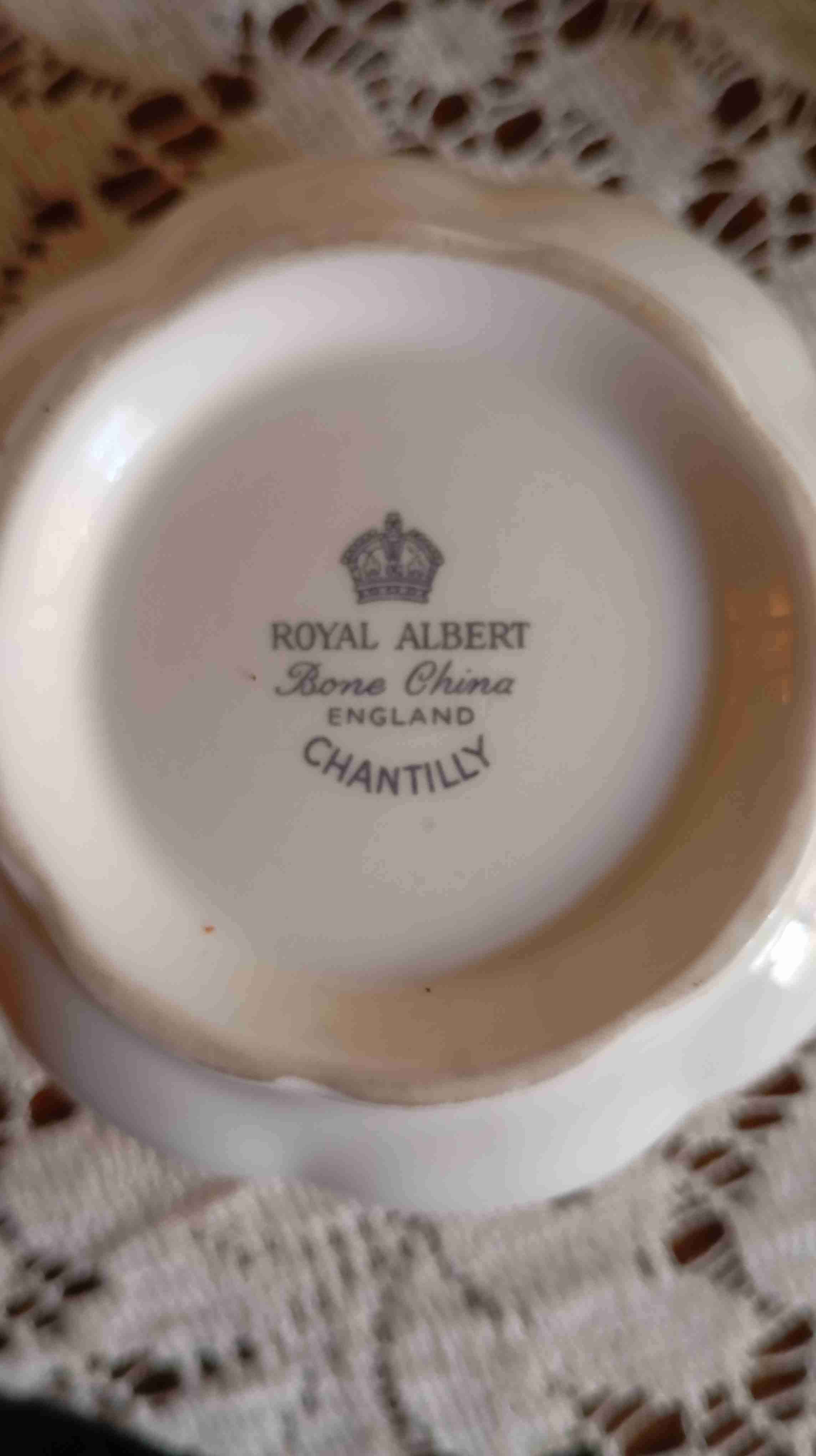 Bombonera de porcelana inglesa. - miniatura 3