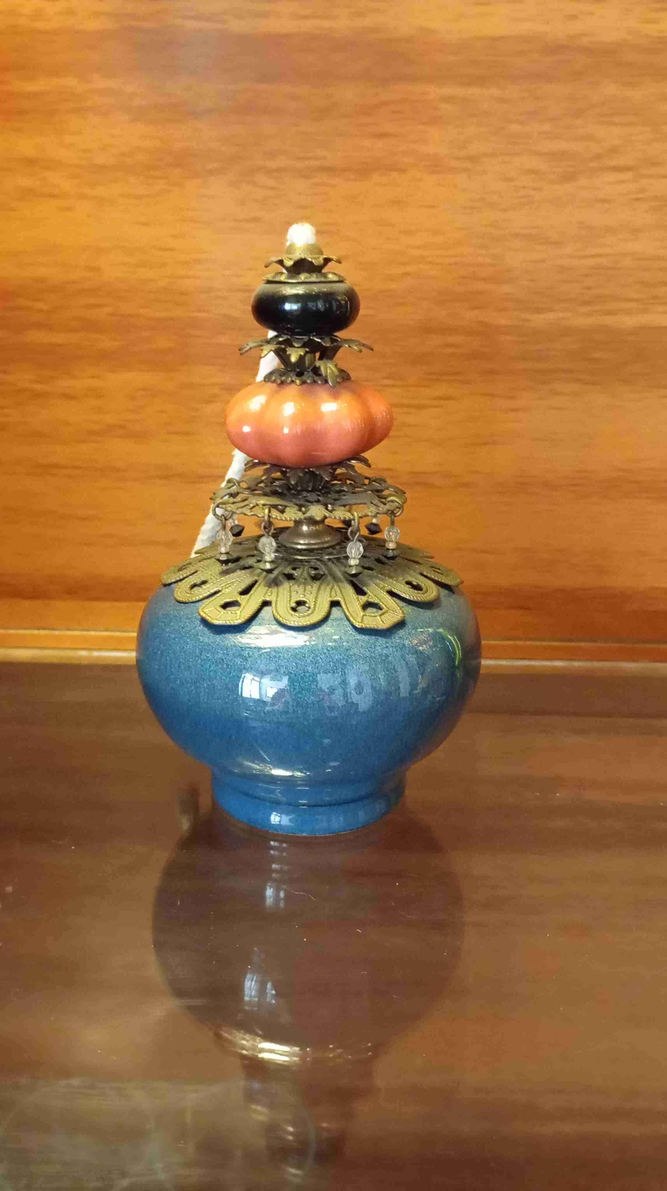 Pequeña lámpara de aceite decorativa - miniatura 2