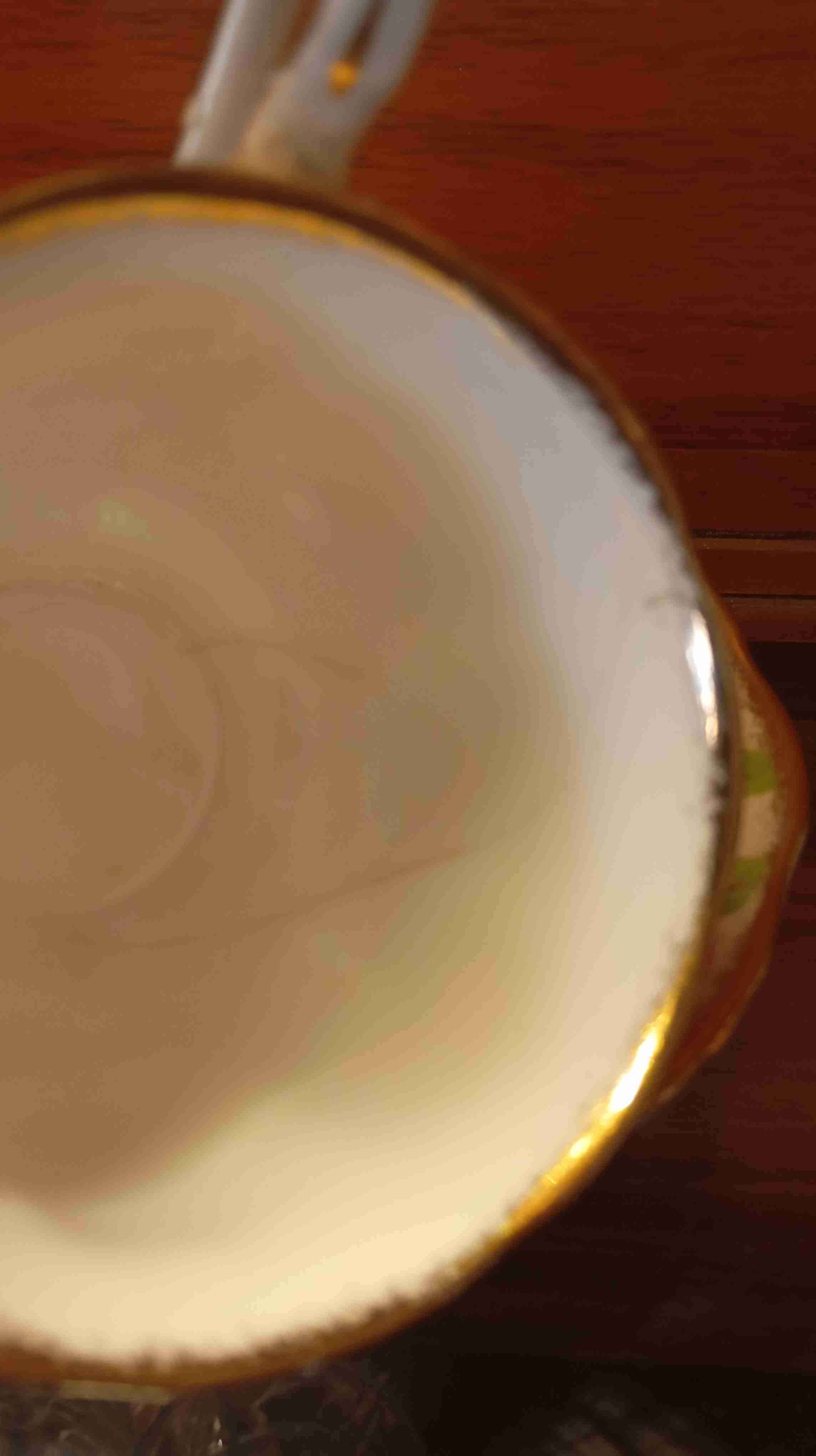 Taza de porcelana Royal Albert. - miniatura 2