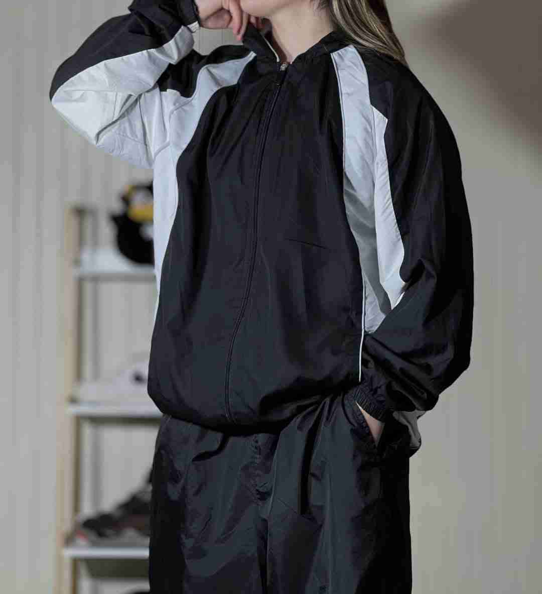 Cortavientos blanco y negro Talla M - miniatura 1