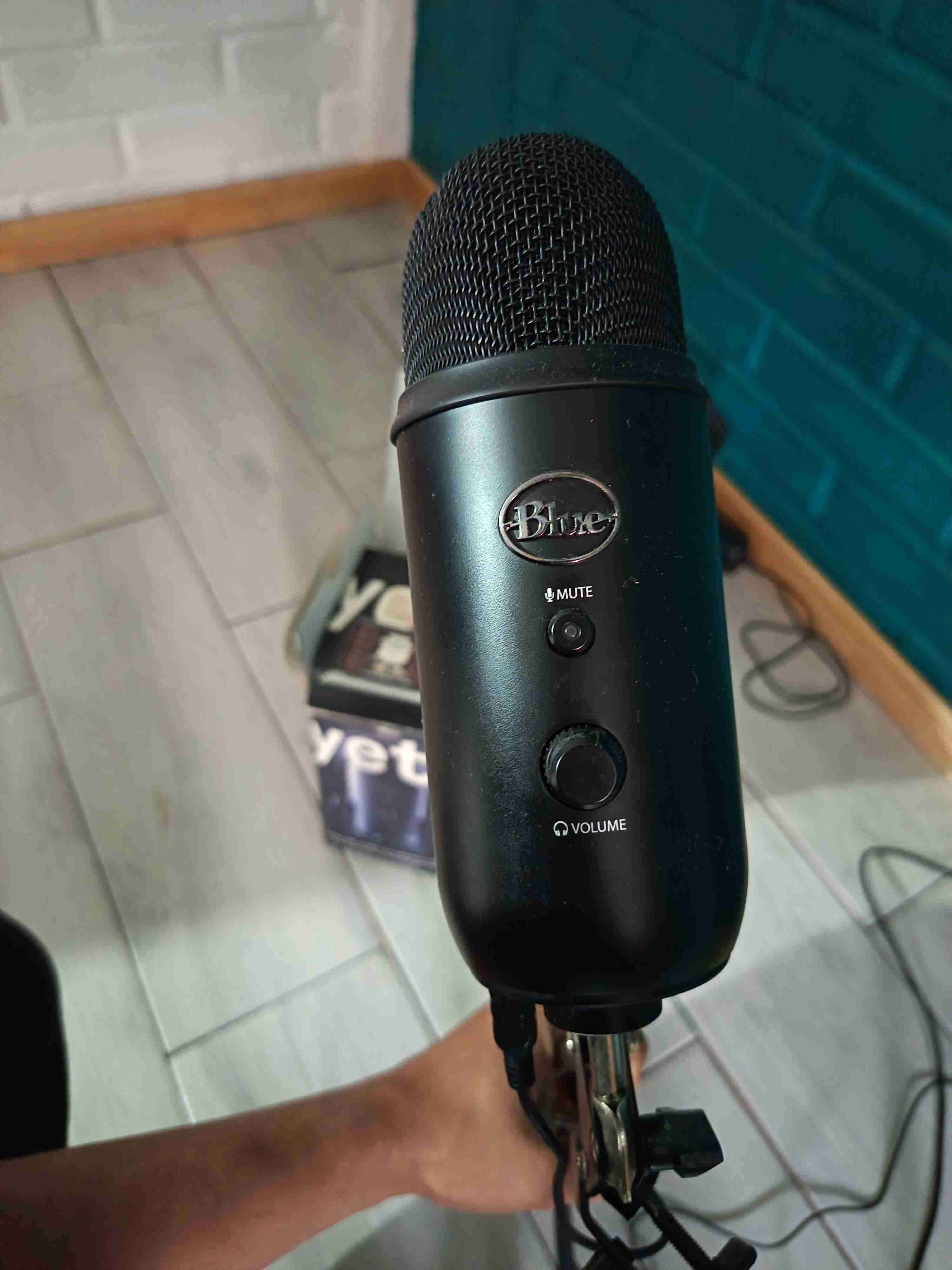 Micrófono Blue Yeti Blackout +Brazo - miniatura 1