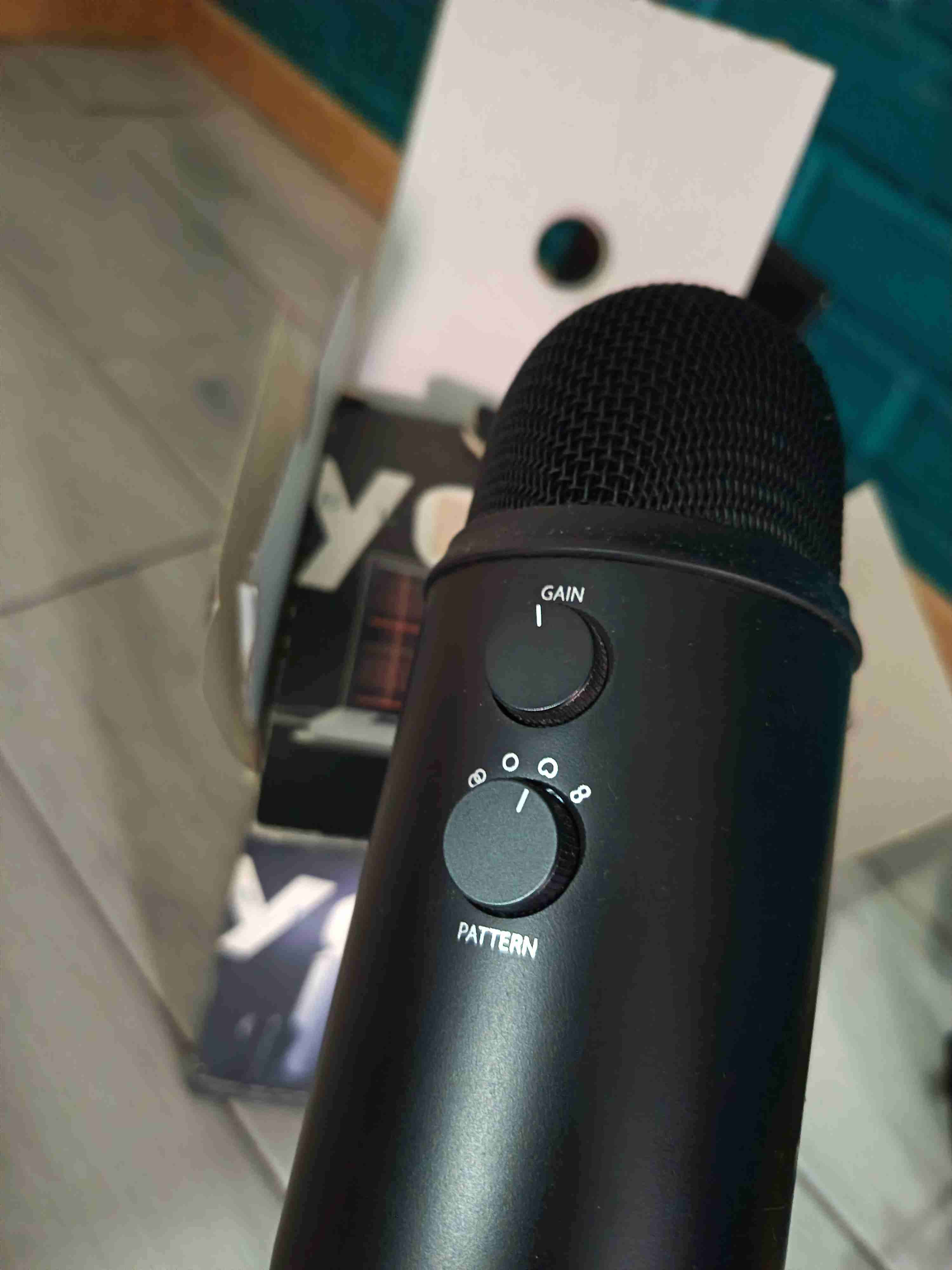 Micrófono Blue Yeti Blackout +Brazo - miniatura 3