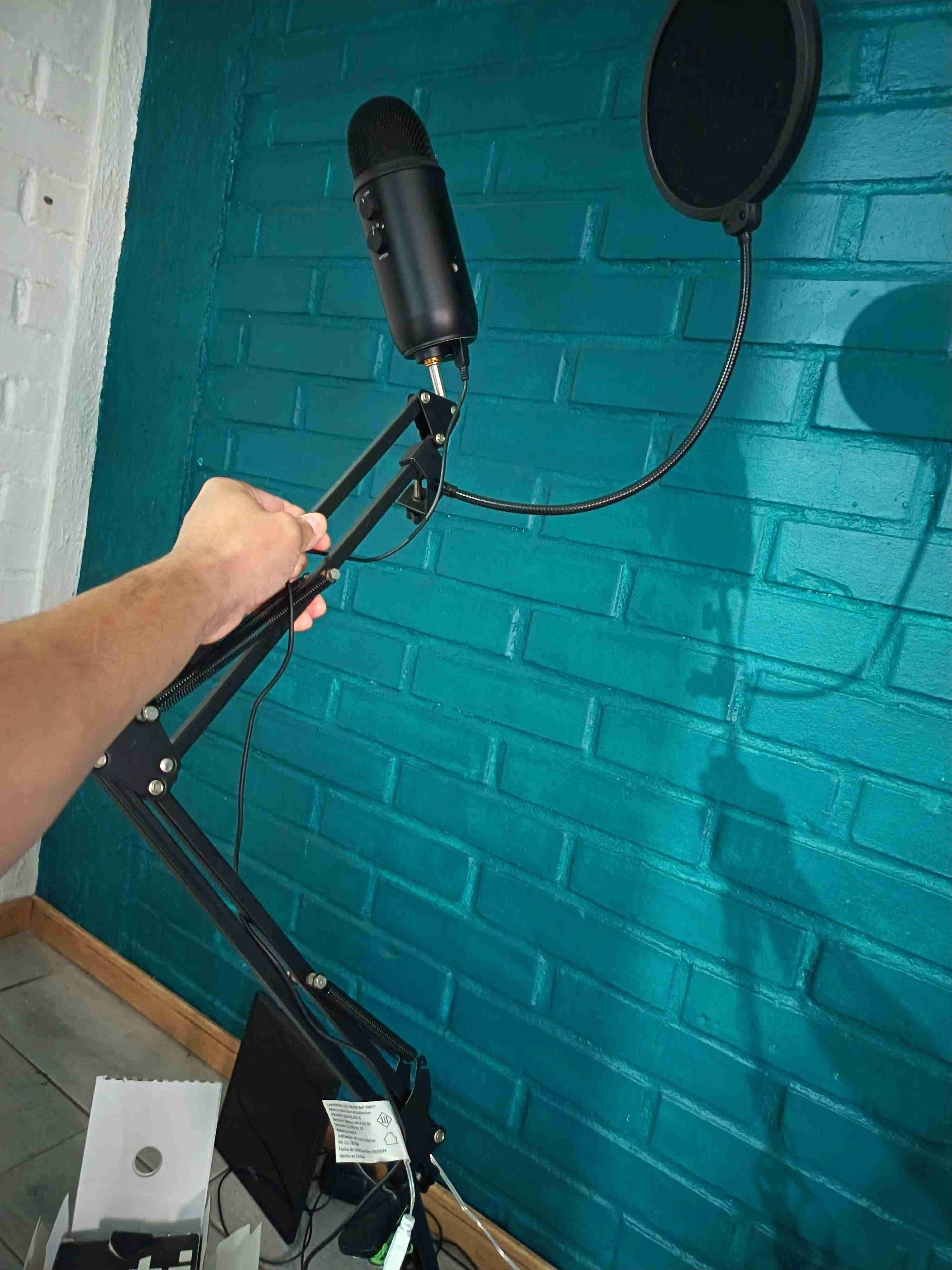 Micrófono Blue Yeti Blackout +Brazo - miniatura 4