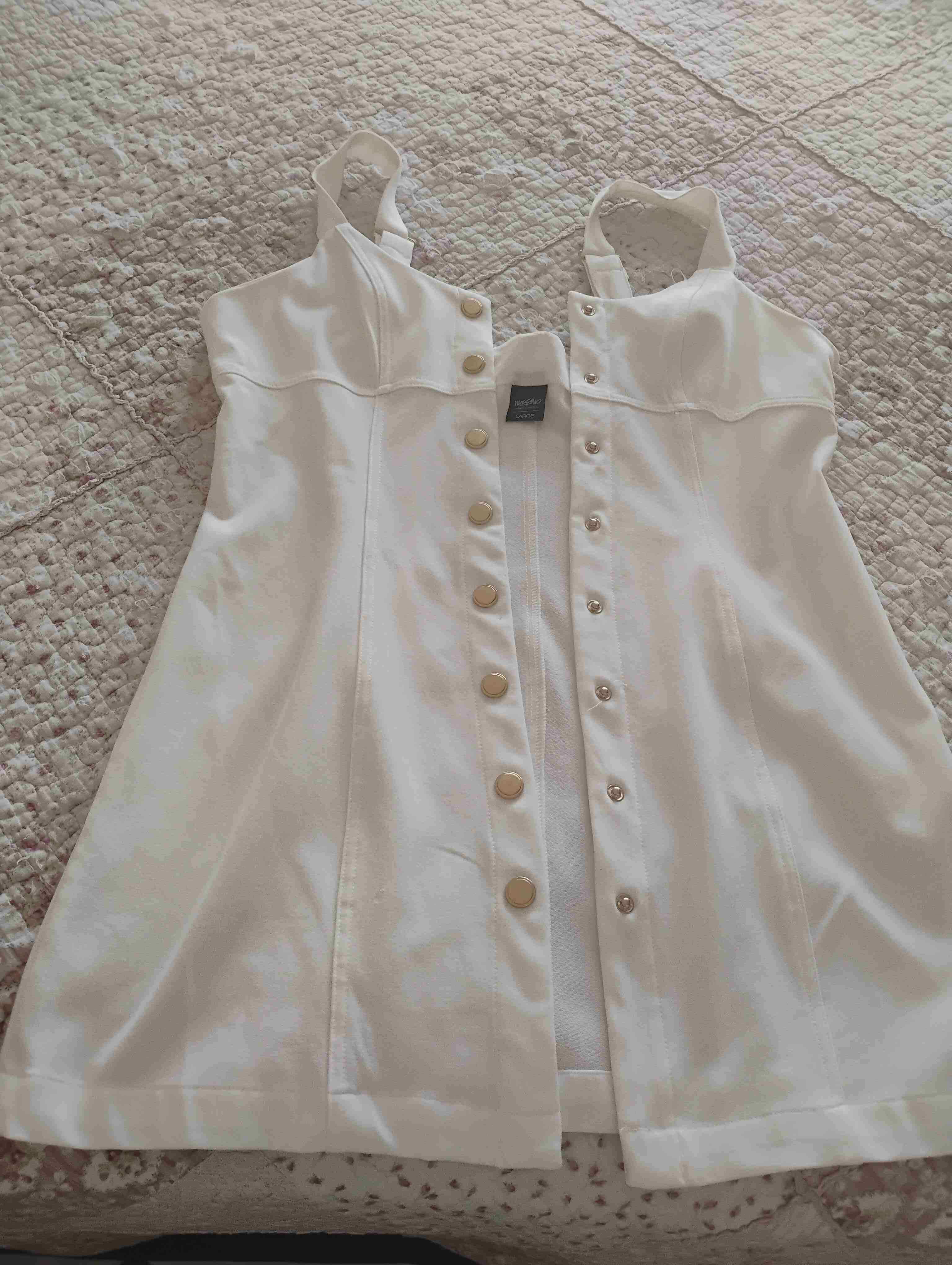 Vestido blanco con tirantes ajustables - miniatura 2