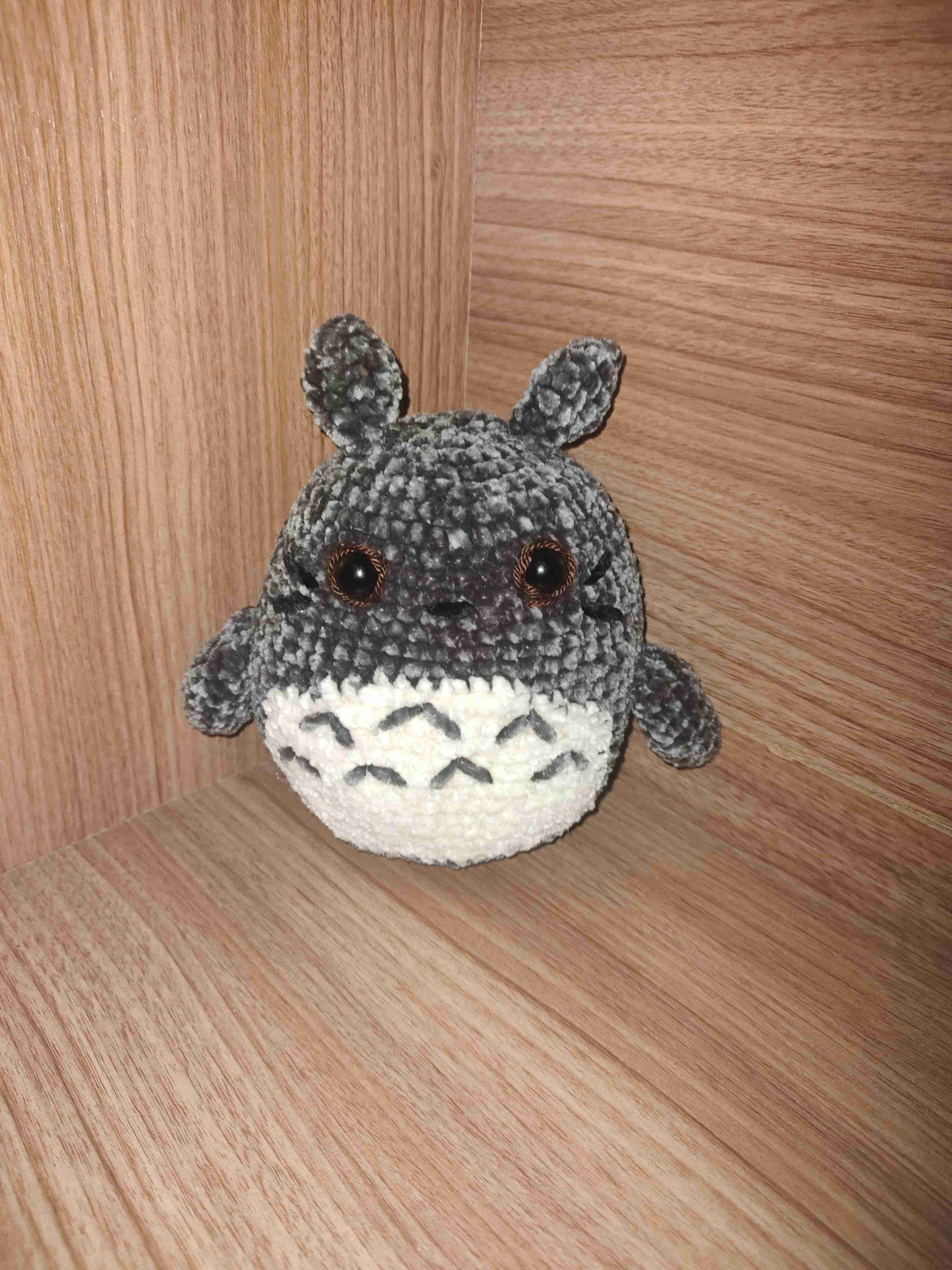 Peluche Totoro gris pequeño - miniatura 1