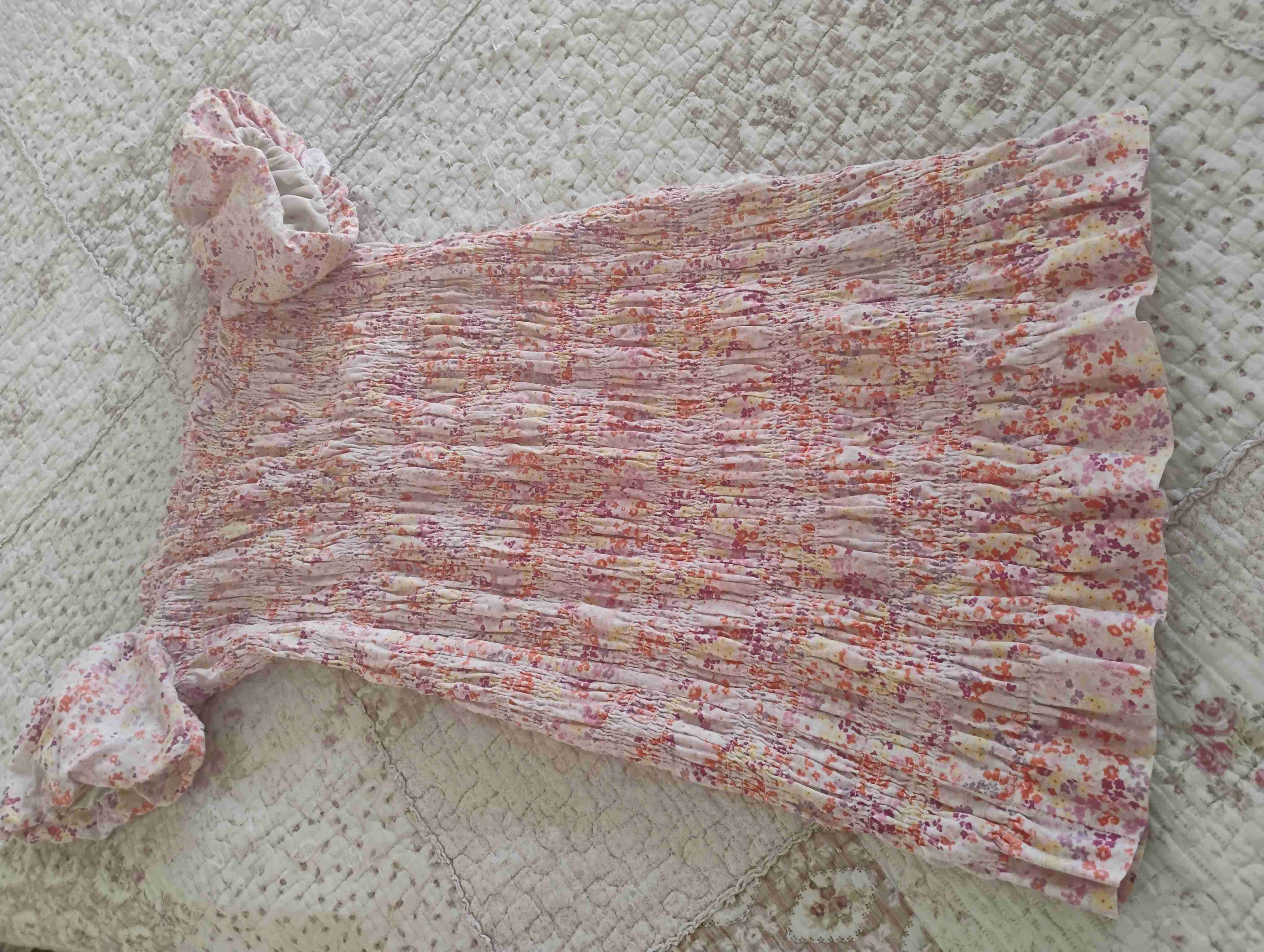 Vestido floreado ligero - miniatura 2