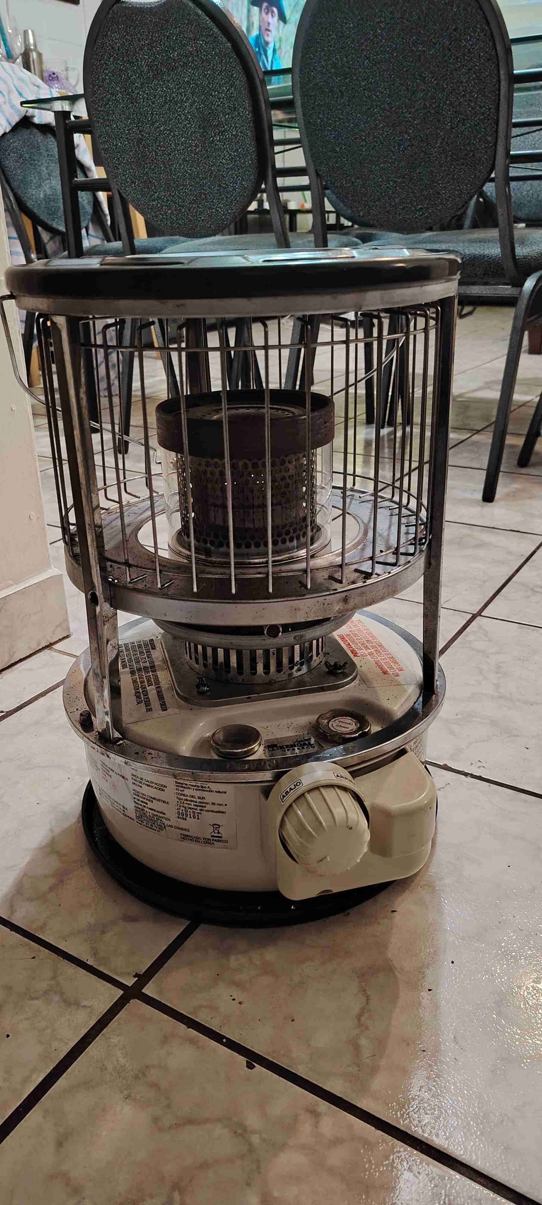 Calefactor a parafina en buen estado - miniatura 1