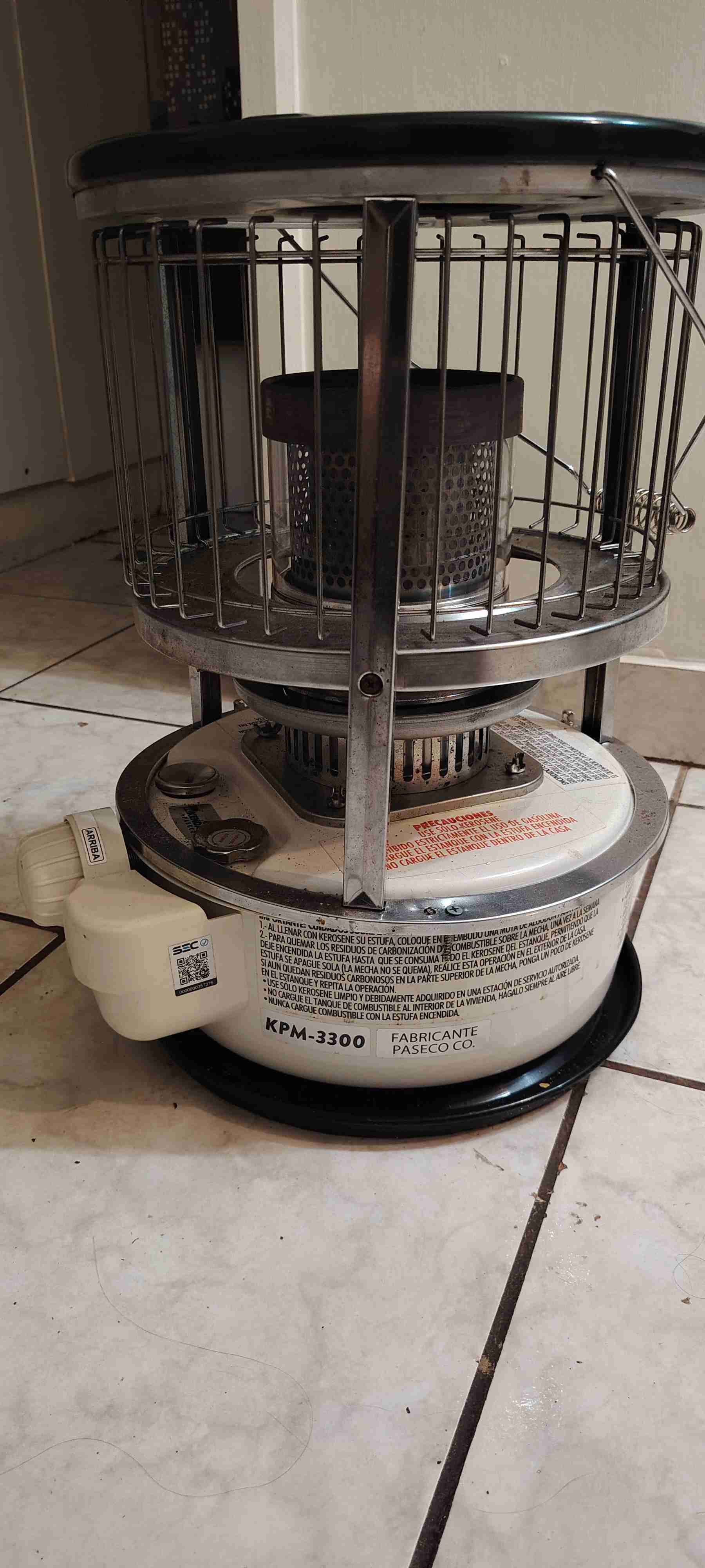 Calefactor a parafina en buen estado - miniatura 2