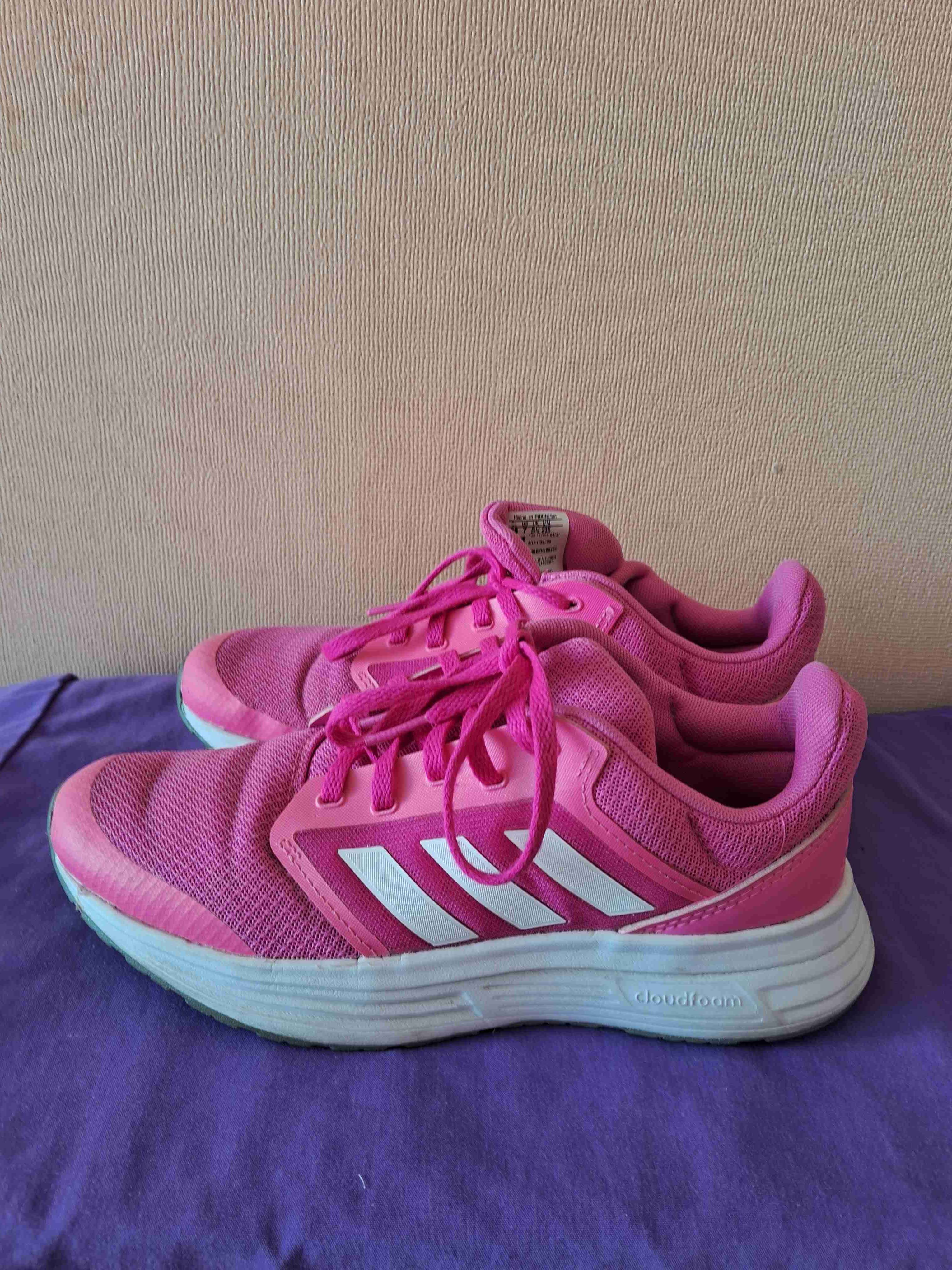 Zapatillas deportivas rosas