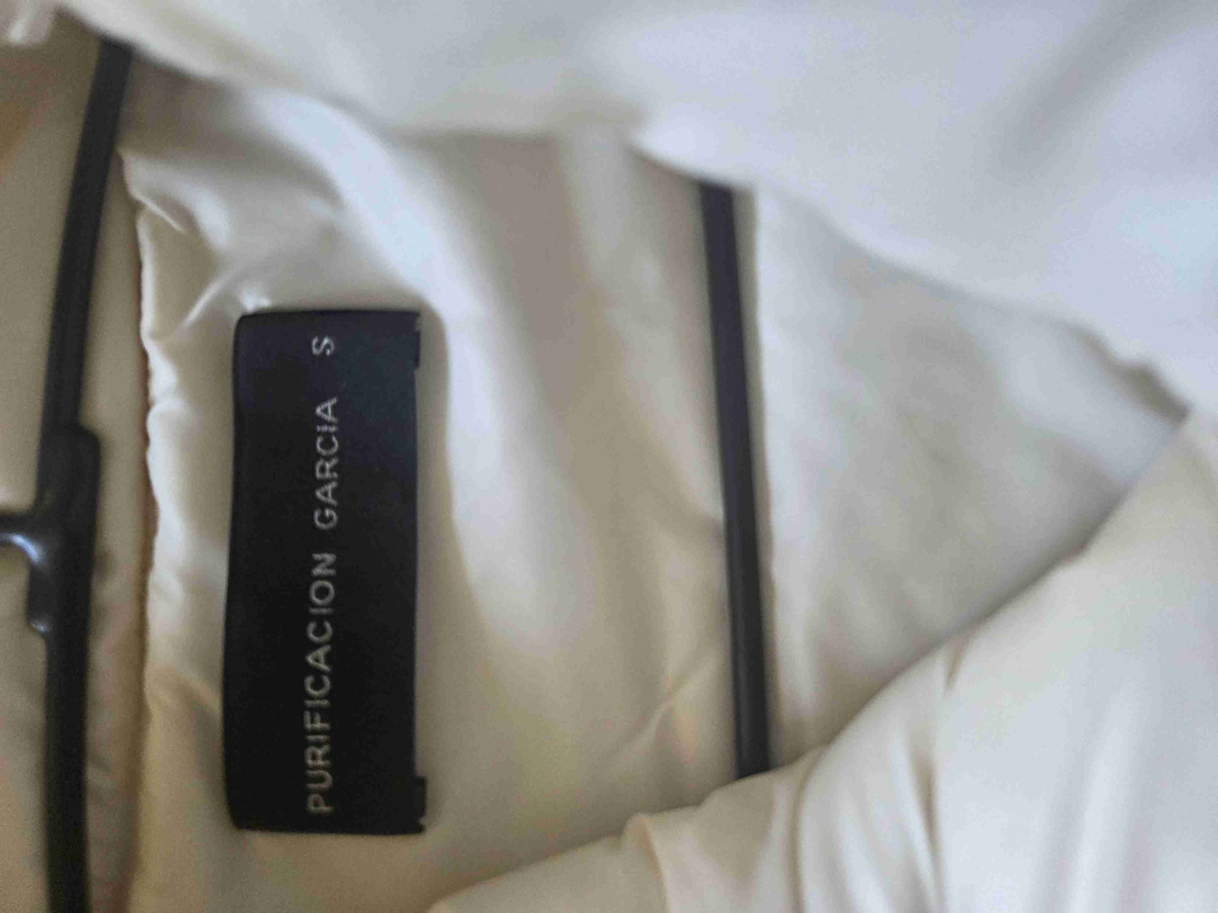 Chaleco acolchado blanco premium - miniatura 4