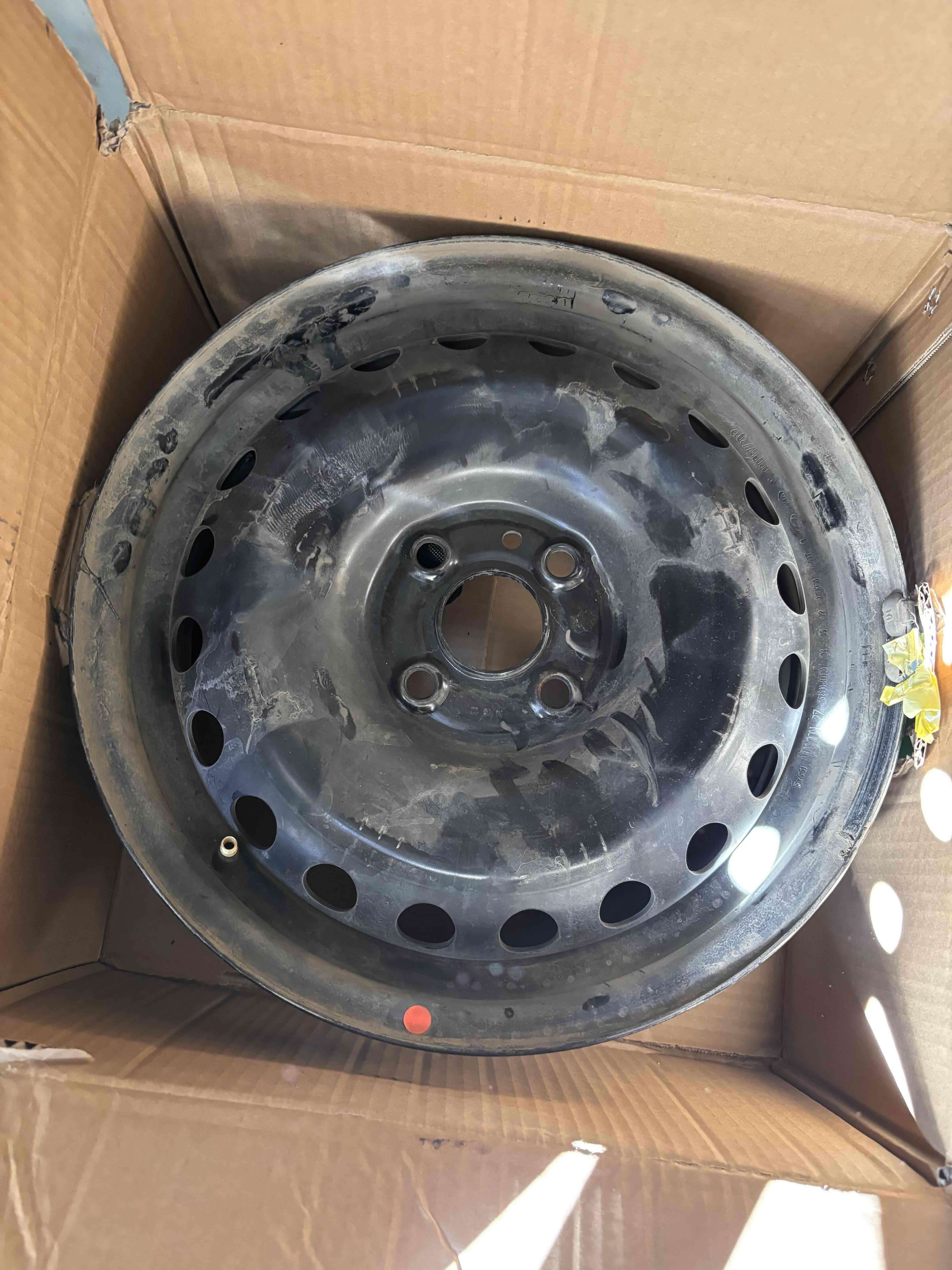 Llantas aro 15 kia rio originales - miniatura 2