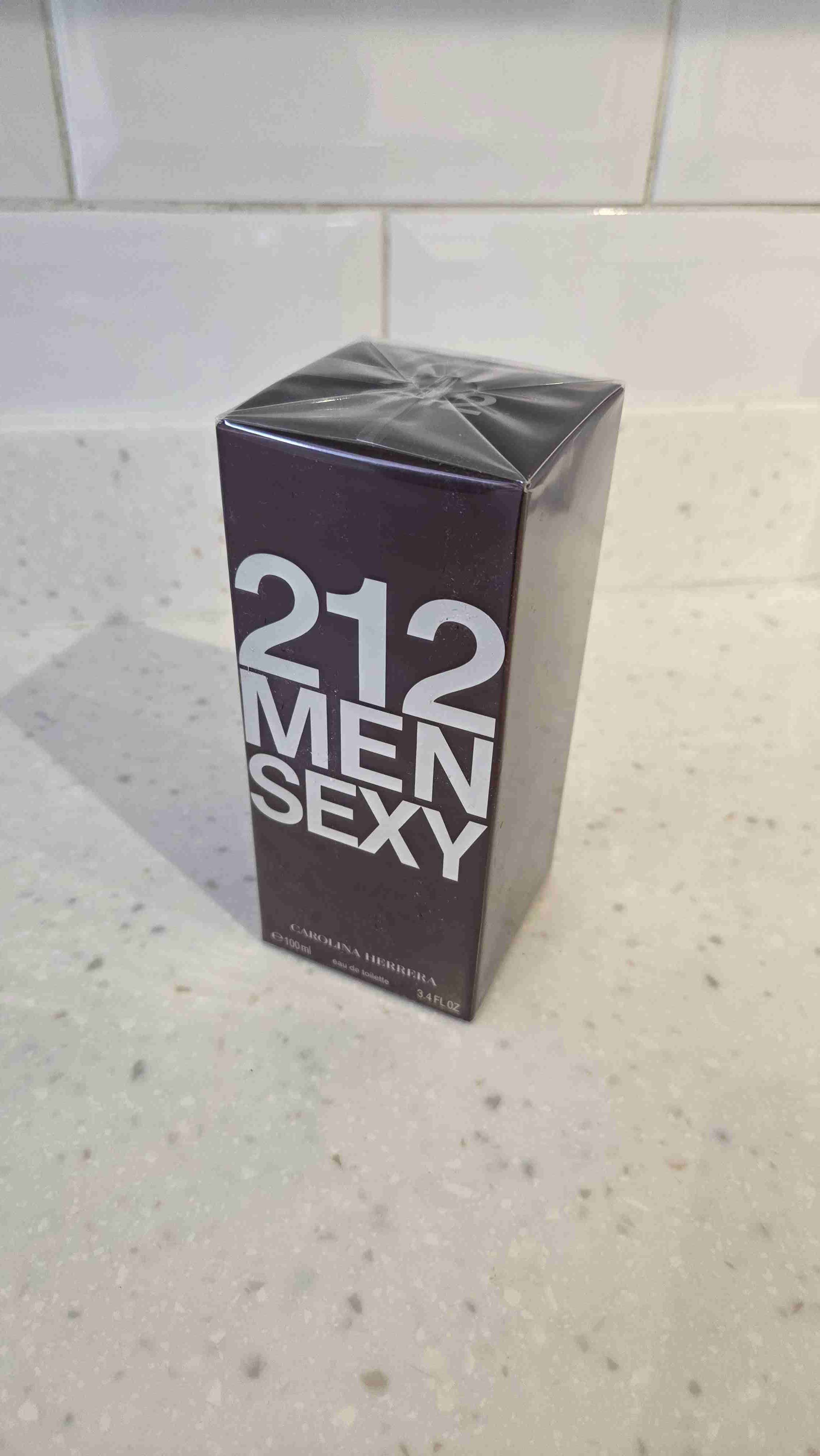 212 Sexy Men de Carolina Herrera 100 ml – Nuevo - miniatura 1