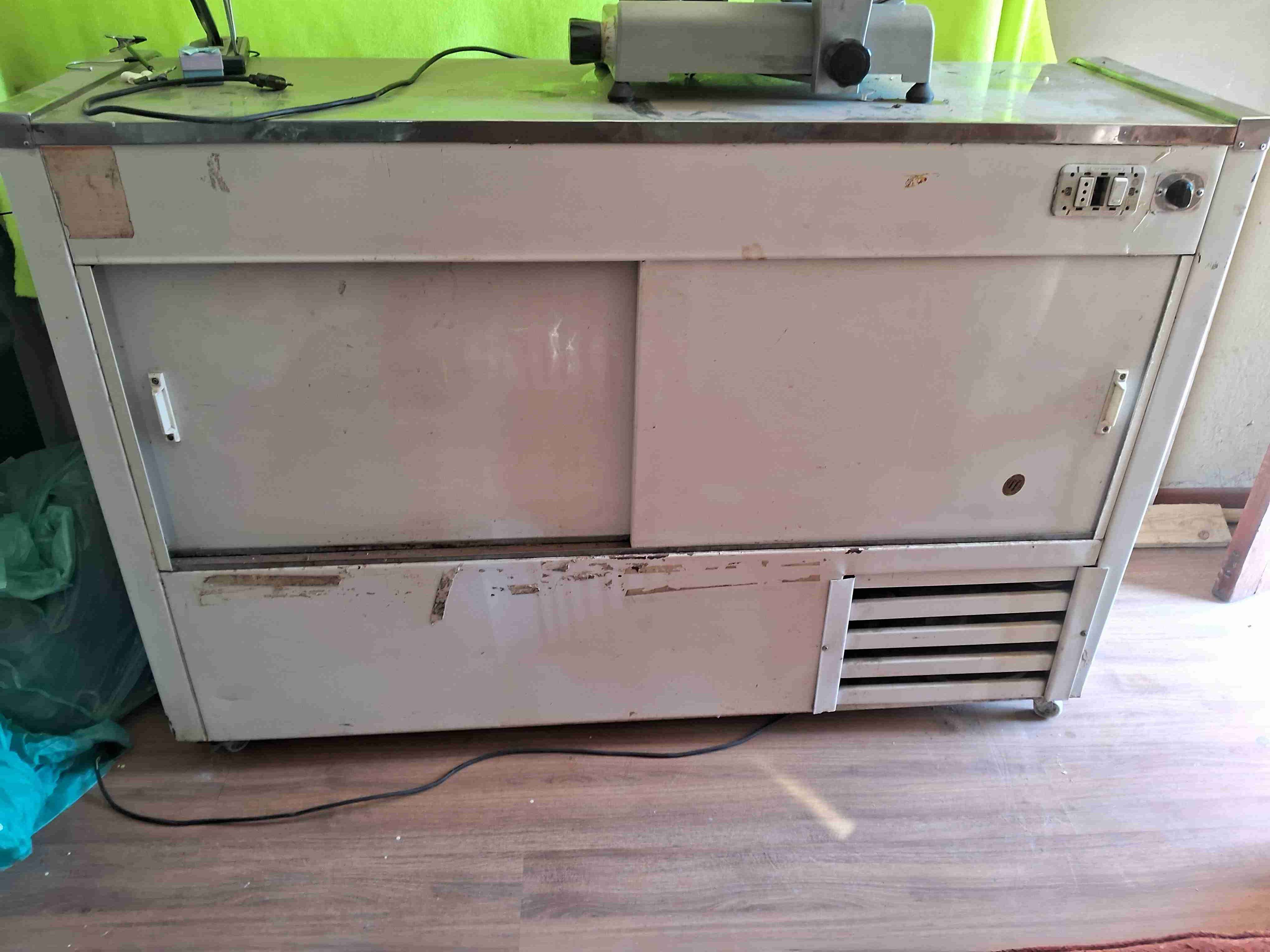 Congelador comercial de vidrio - miniatura 2