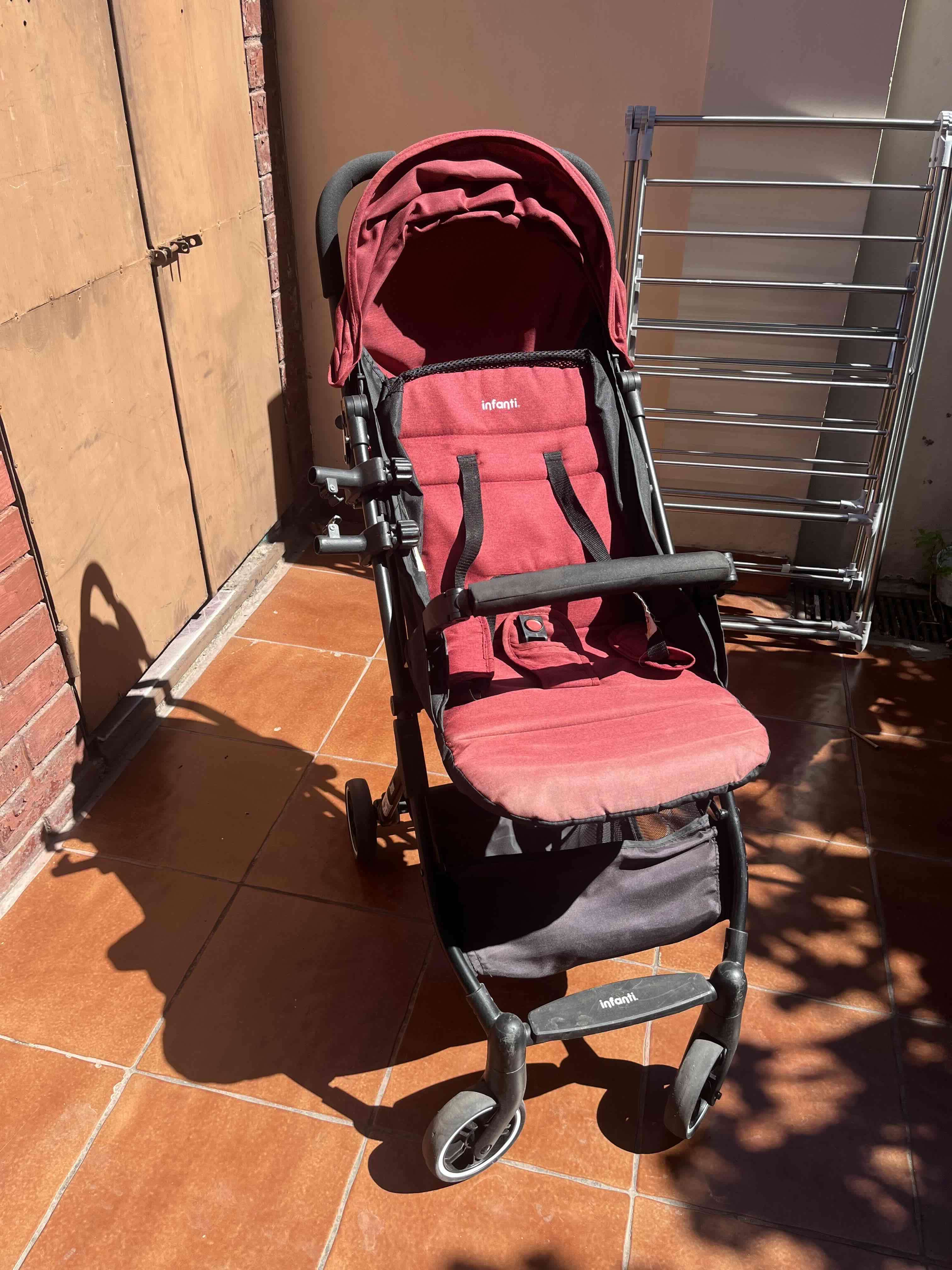 Coche de bebé Infanti rojo - miniatura 3