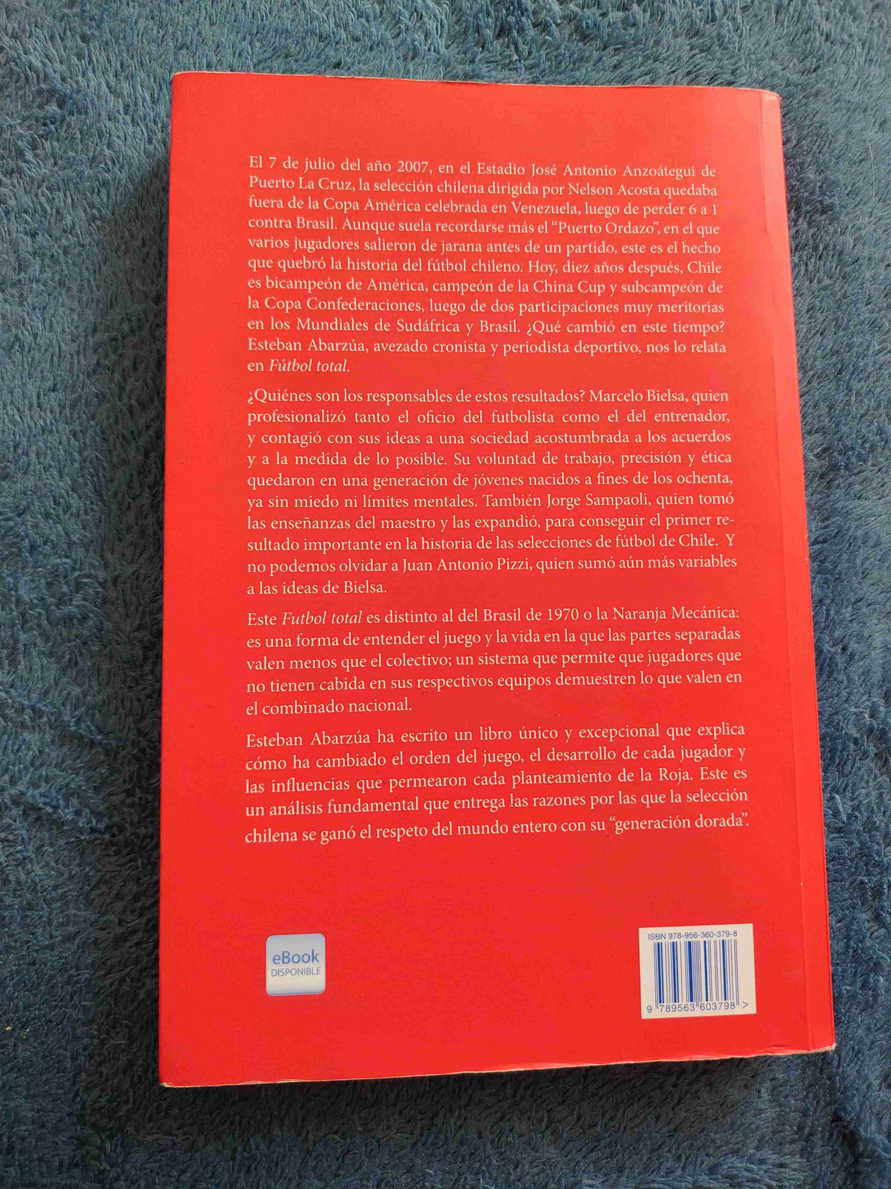 Libro Fútbol Total de Esteban Abarzúa - miniatura 2