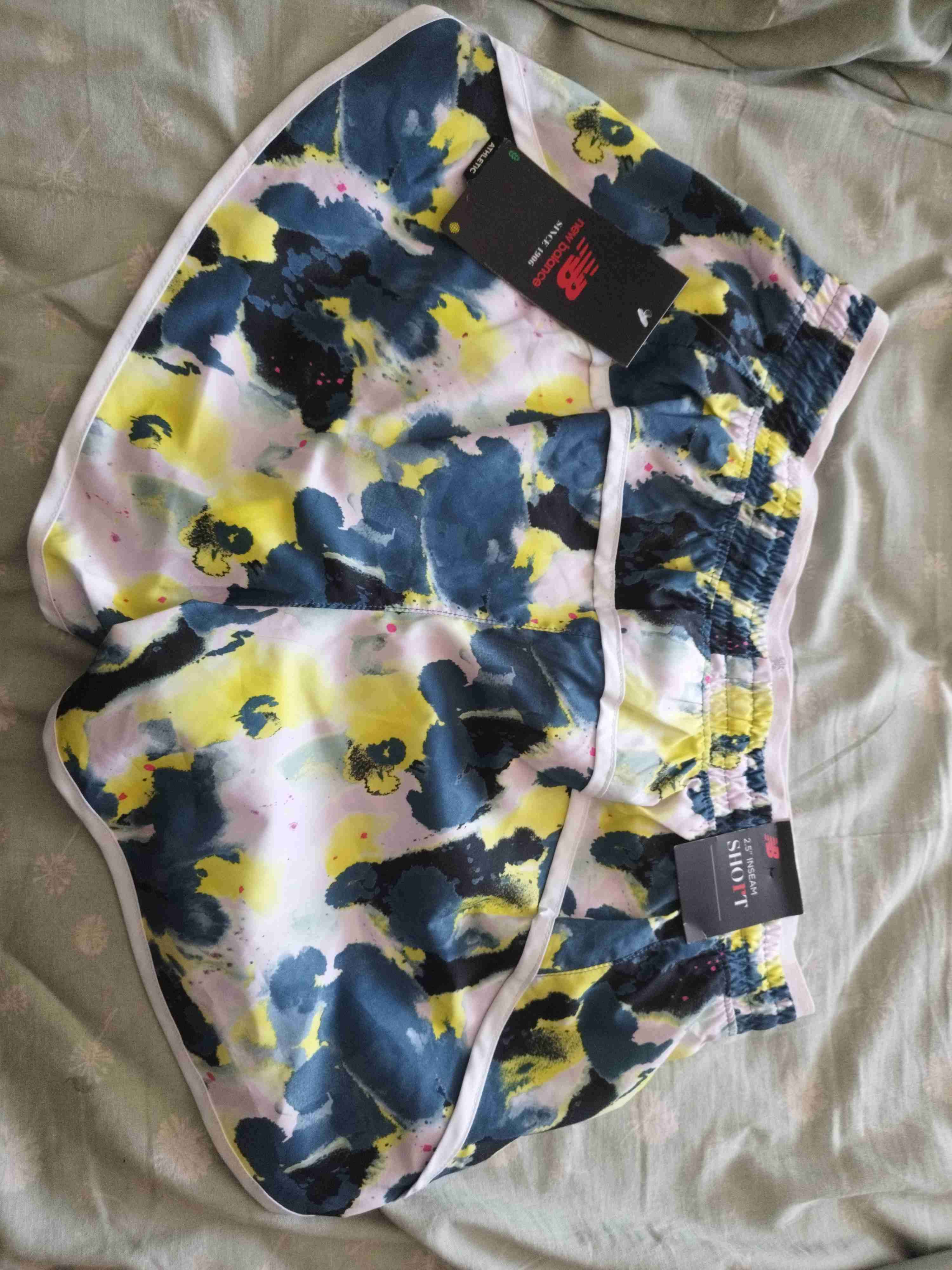 Short deportivo estampado colorido - miniatura 4