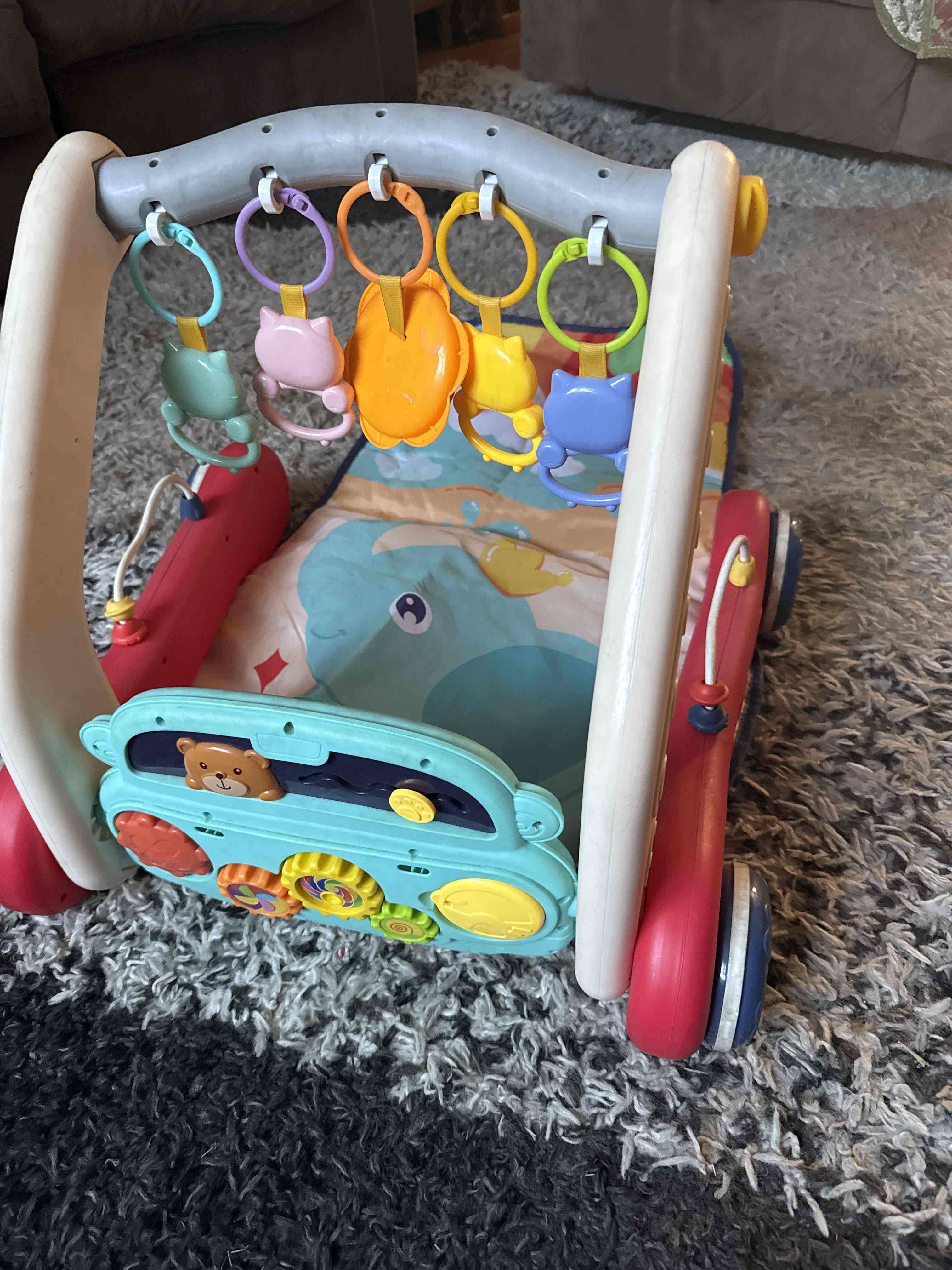 Andador para bebé con alfombra - miniatura 2