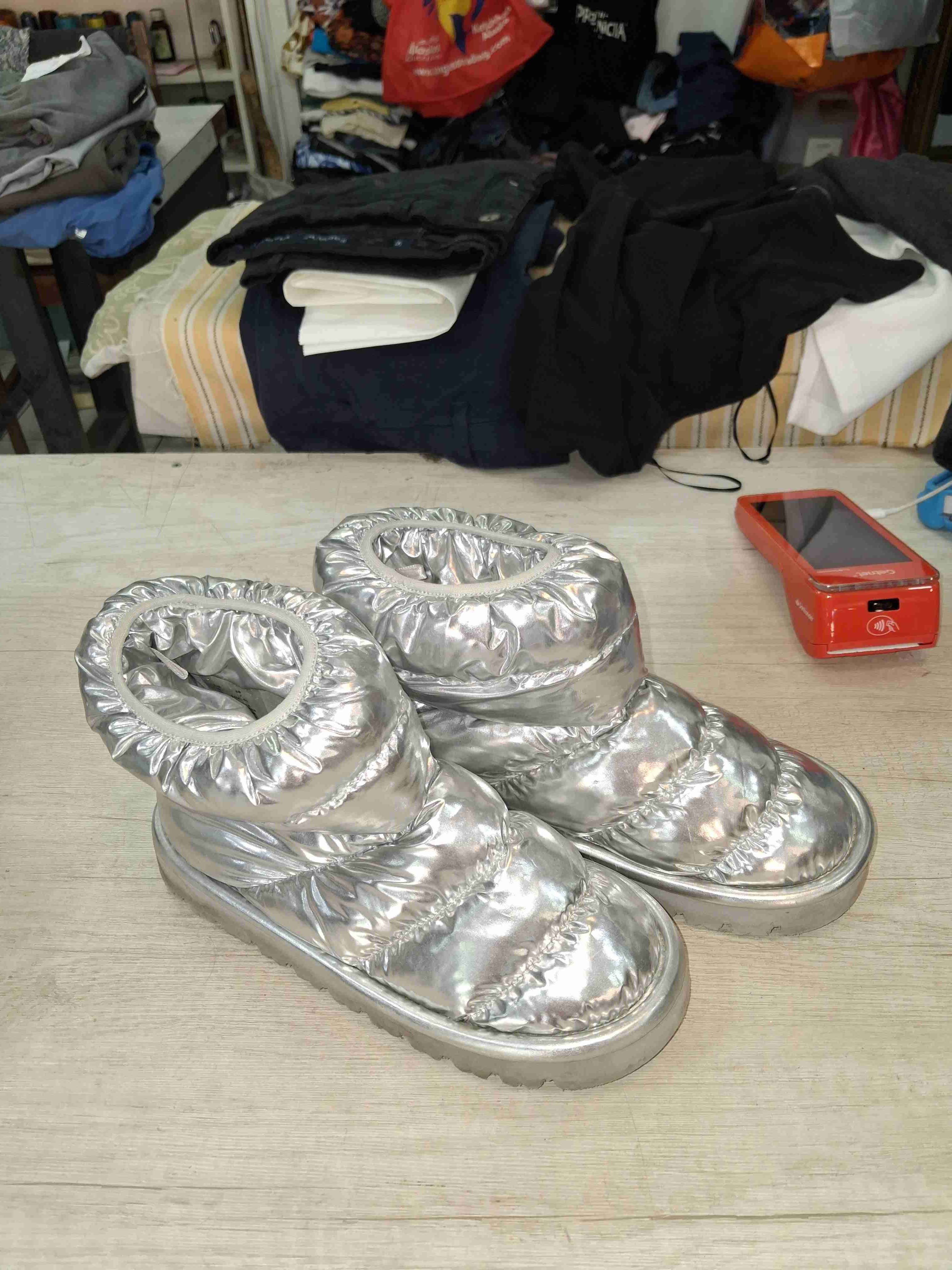 Botas plateadas acolchadas - miniatura 2