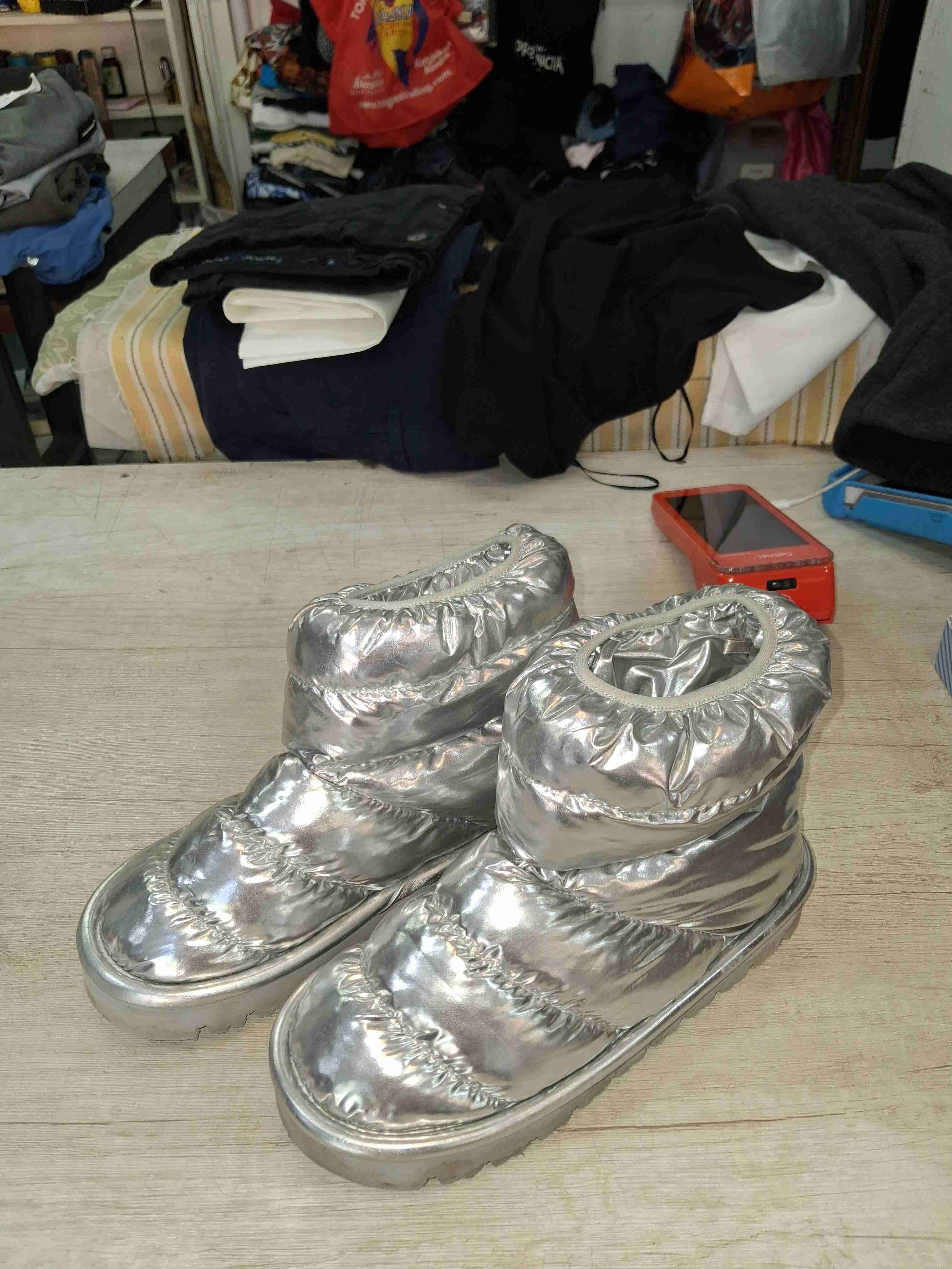 Botas plateadas acolchadas - miniatura 3