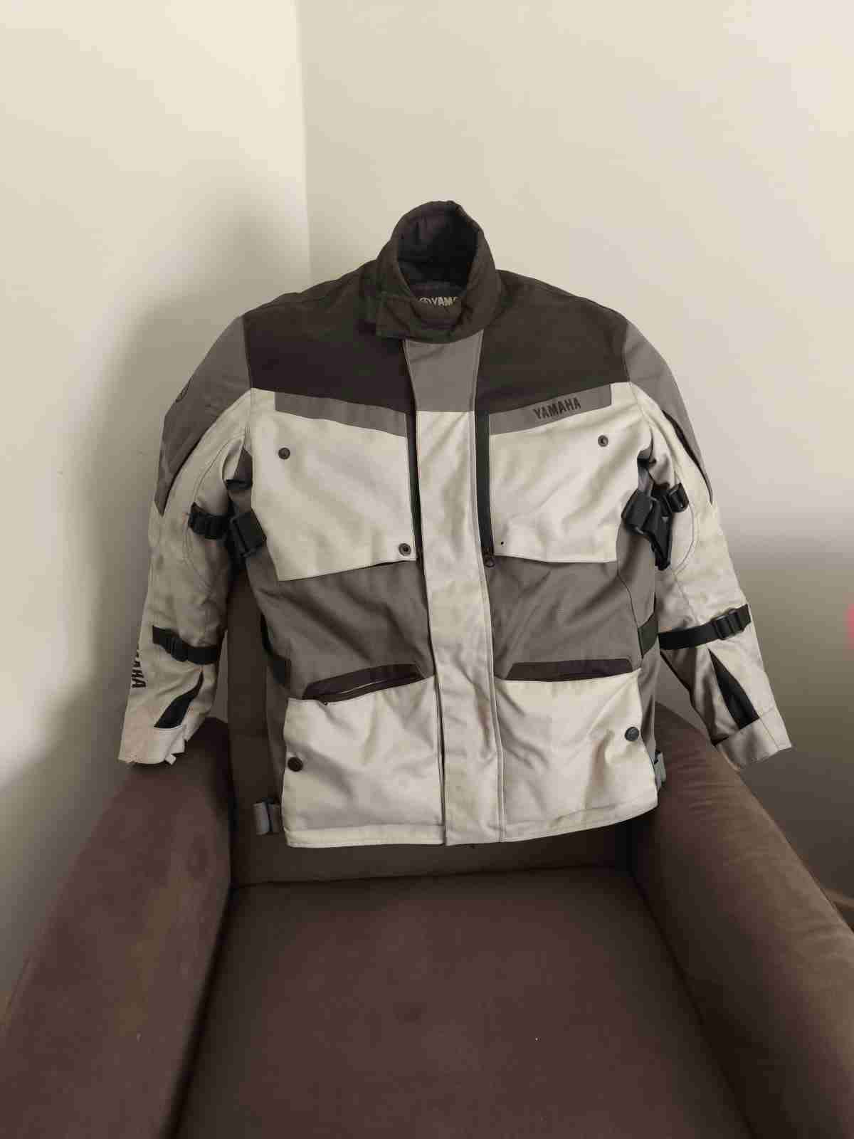 Chaqueta moto Yamaha beige