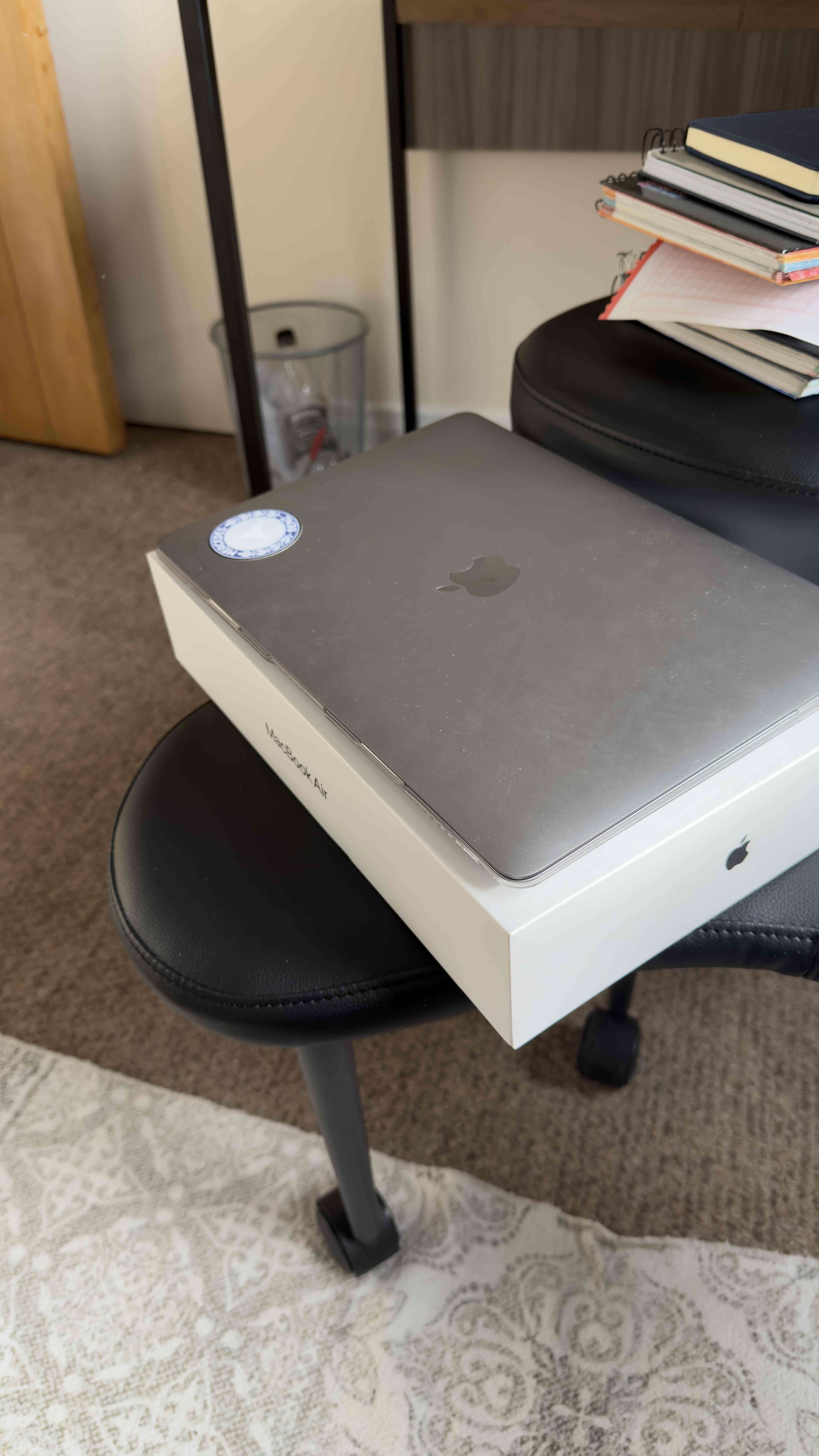 Laptop MacBook Air (M1) usado Space Grey - miniatura 1