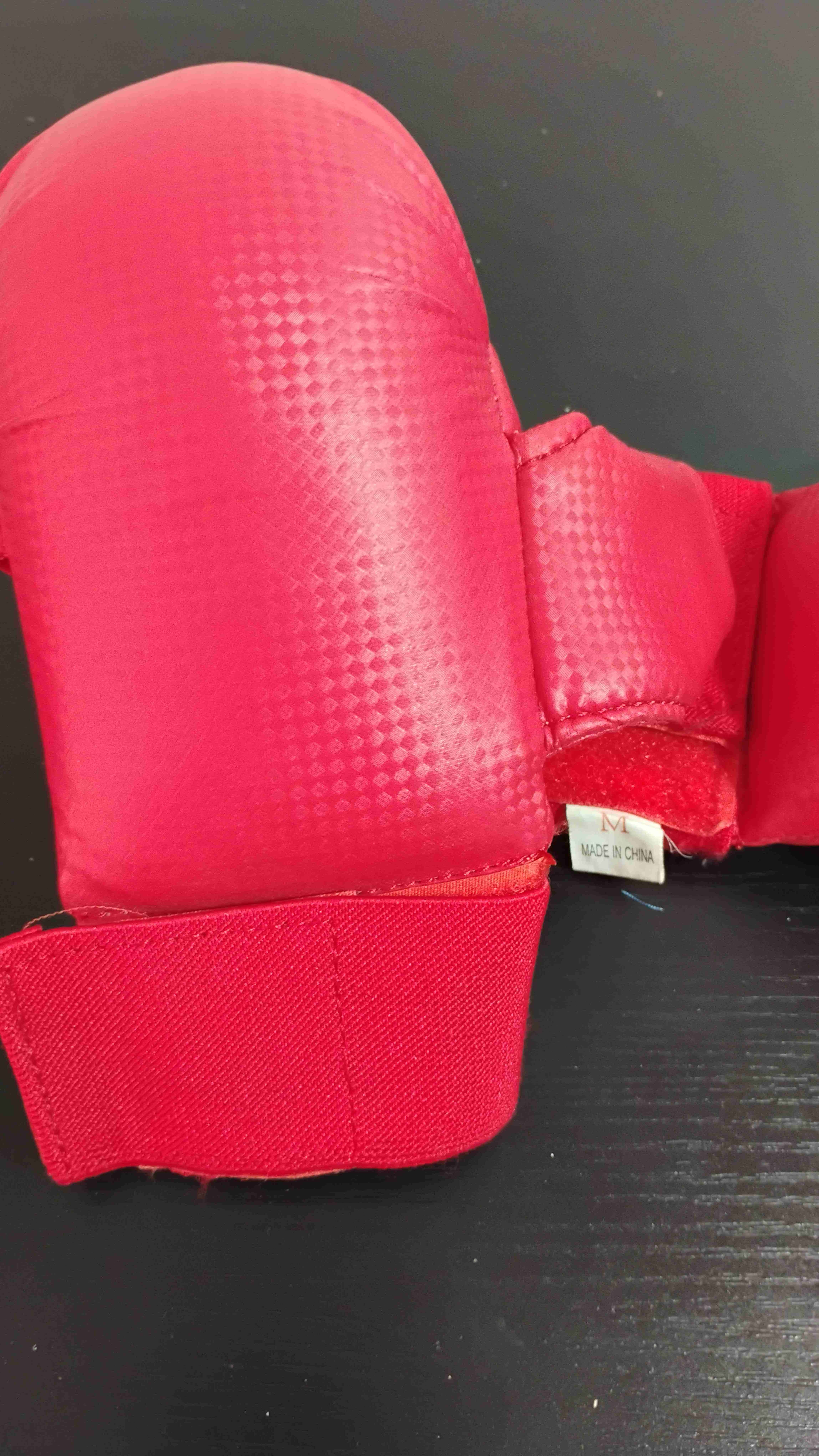 Guantes de boxeo rojos - miniatura 1