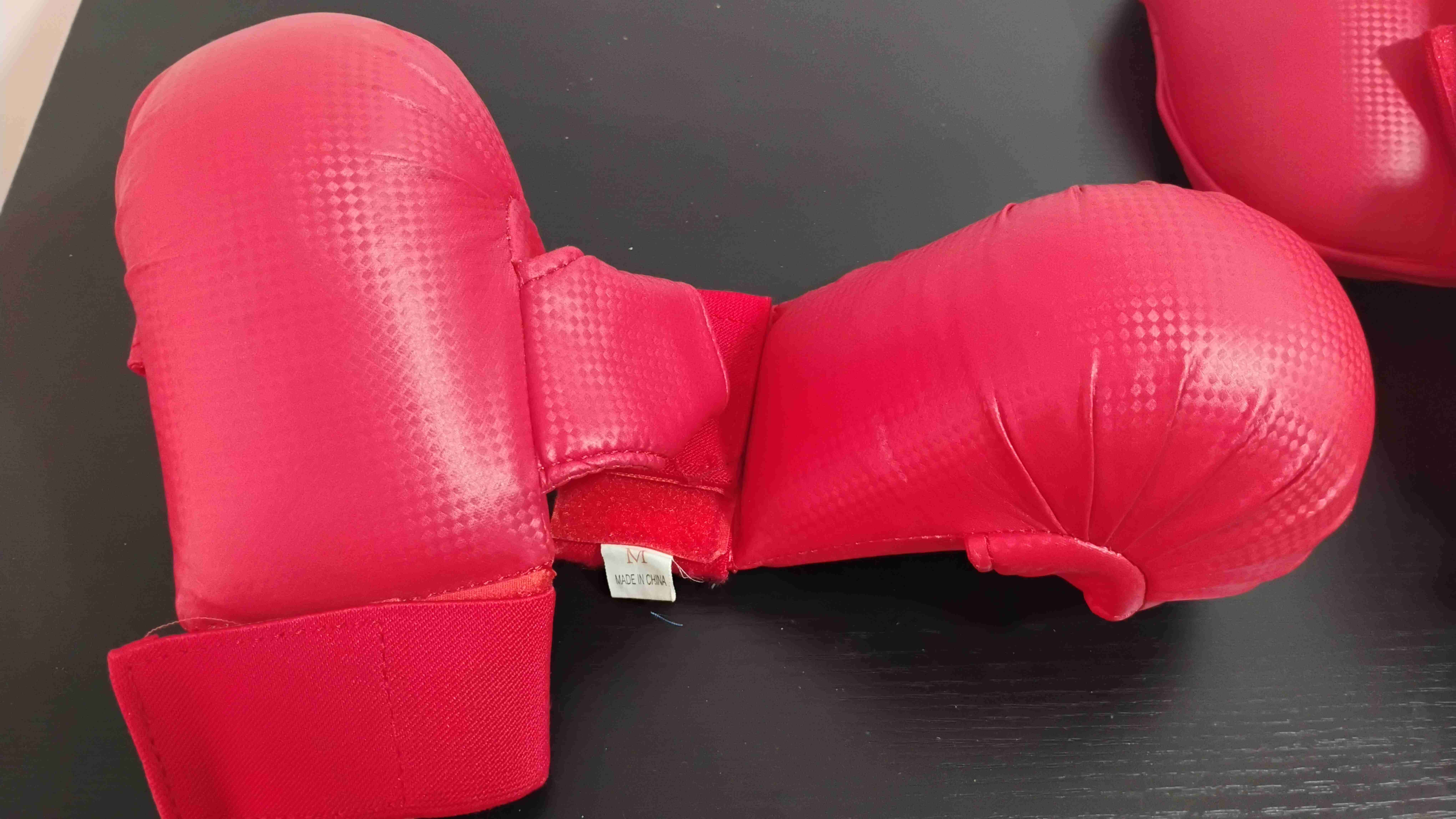 Guantes de boxeo rojos - miniatura 2