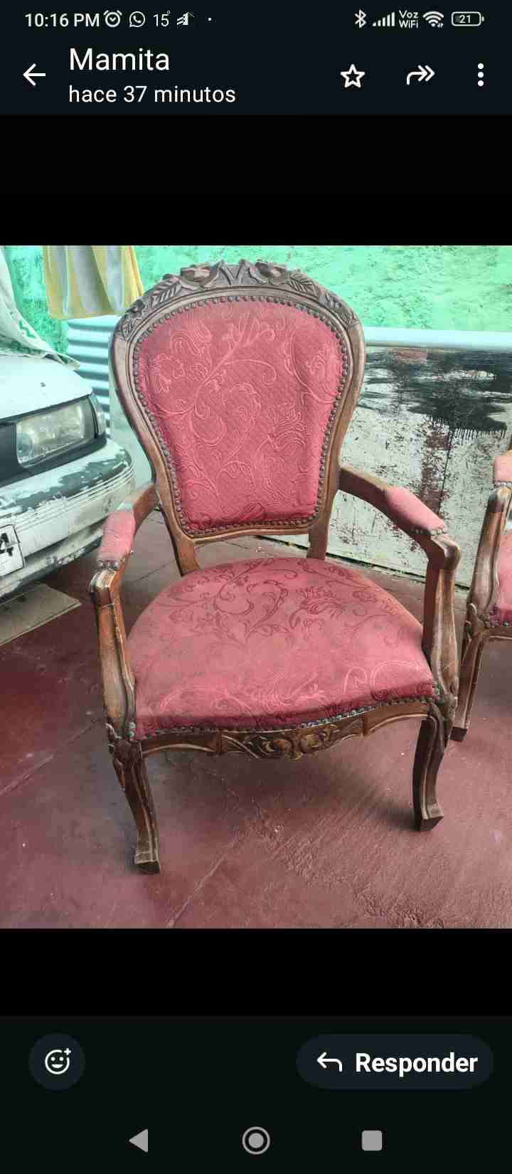 Silla antigua de madera - miniatura 1