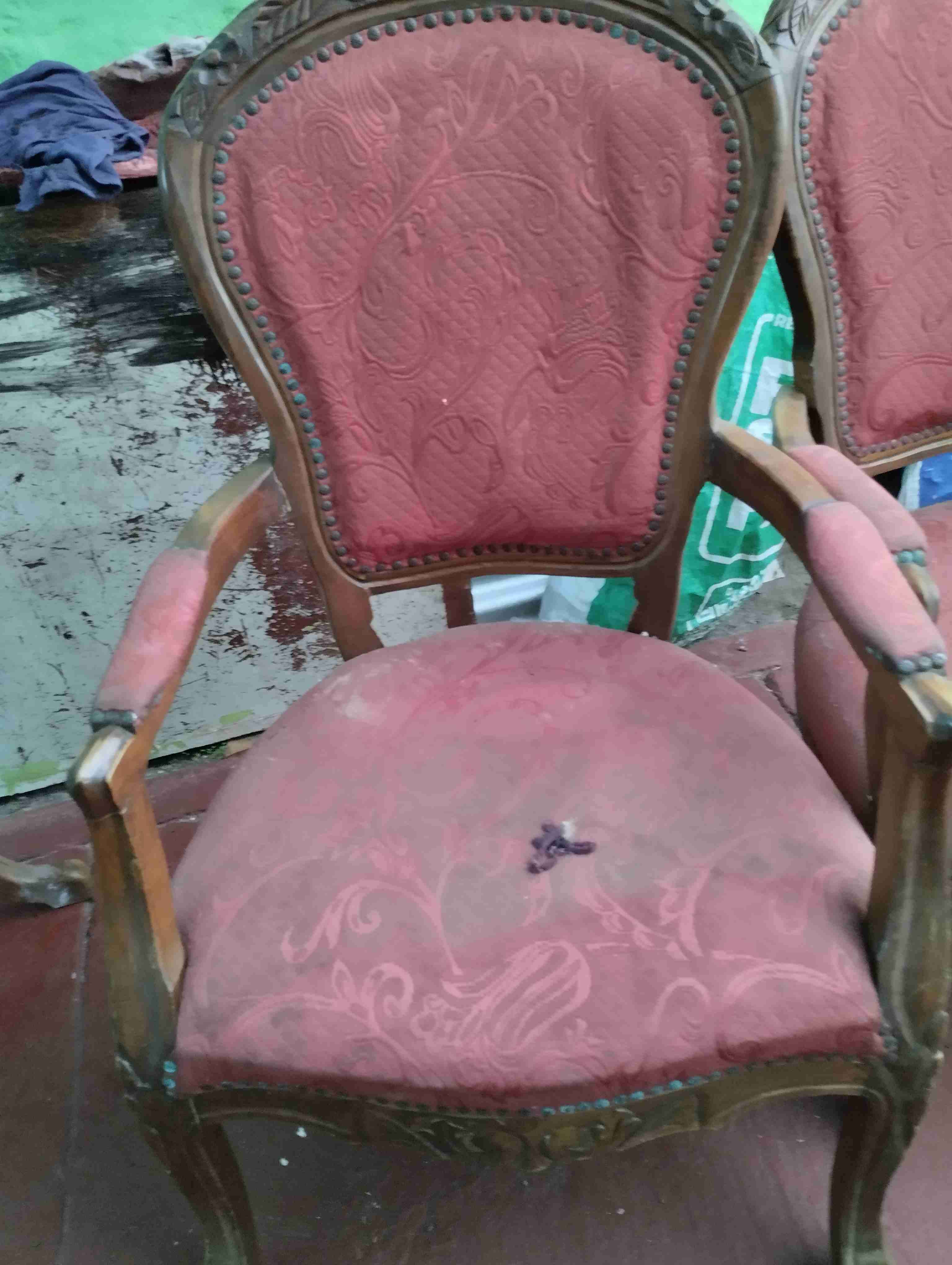 Silla antigua de madera - miniatura 4