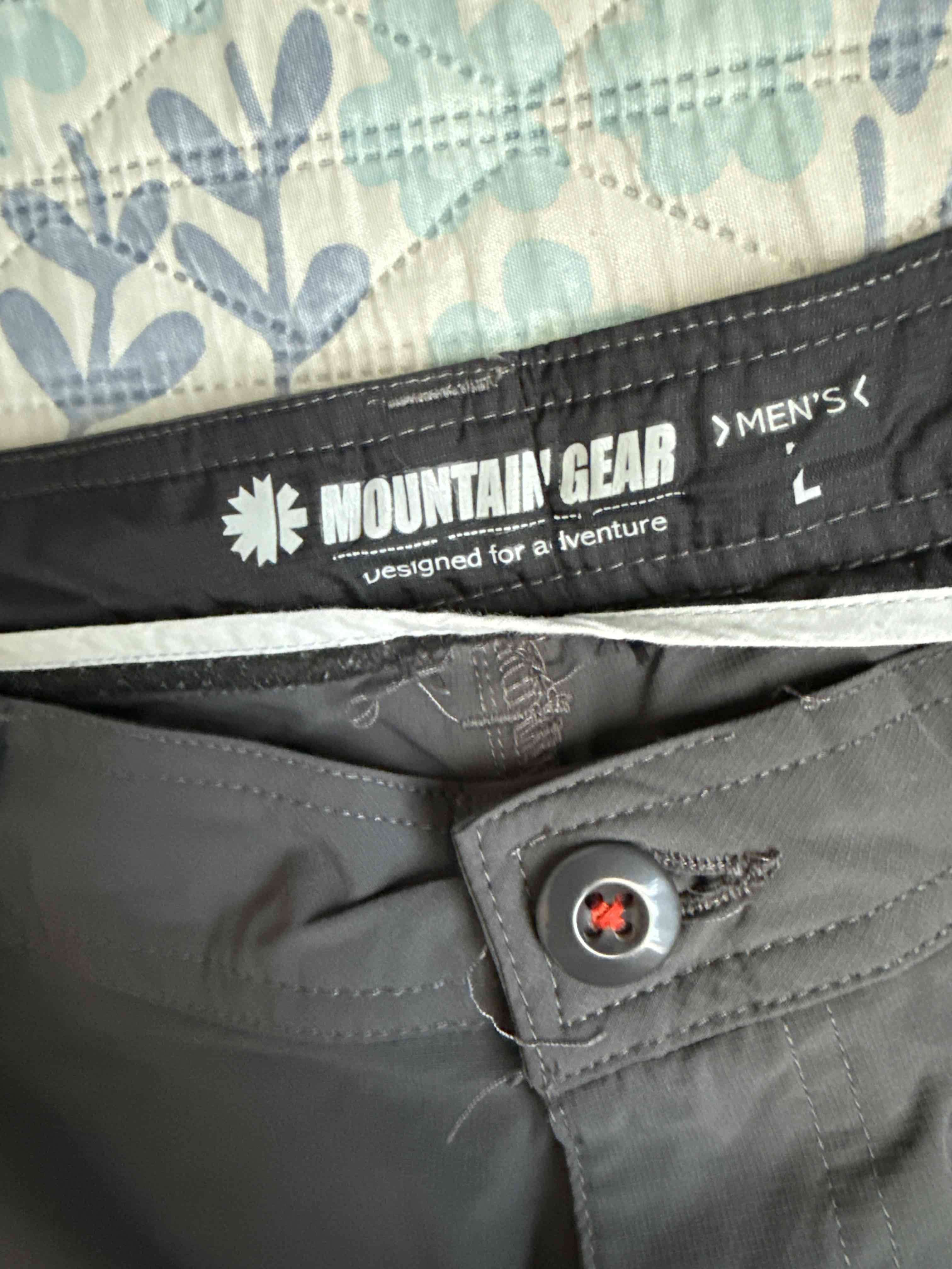 Bermudas grises con bolsillos - miniatura 2