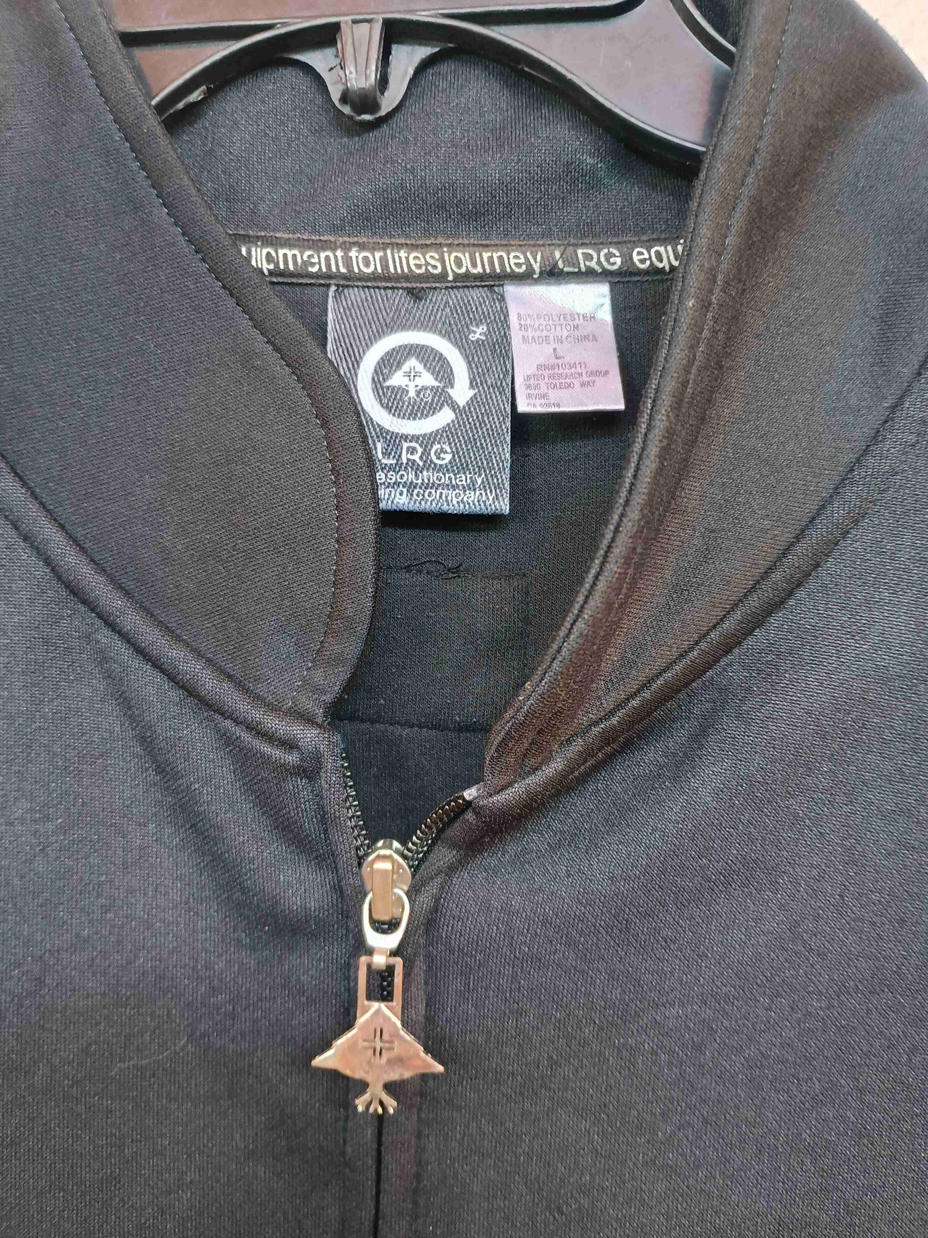 Chaqueta deportiva negra con detalles - miniatura 3