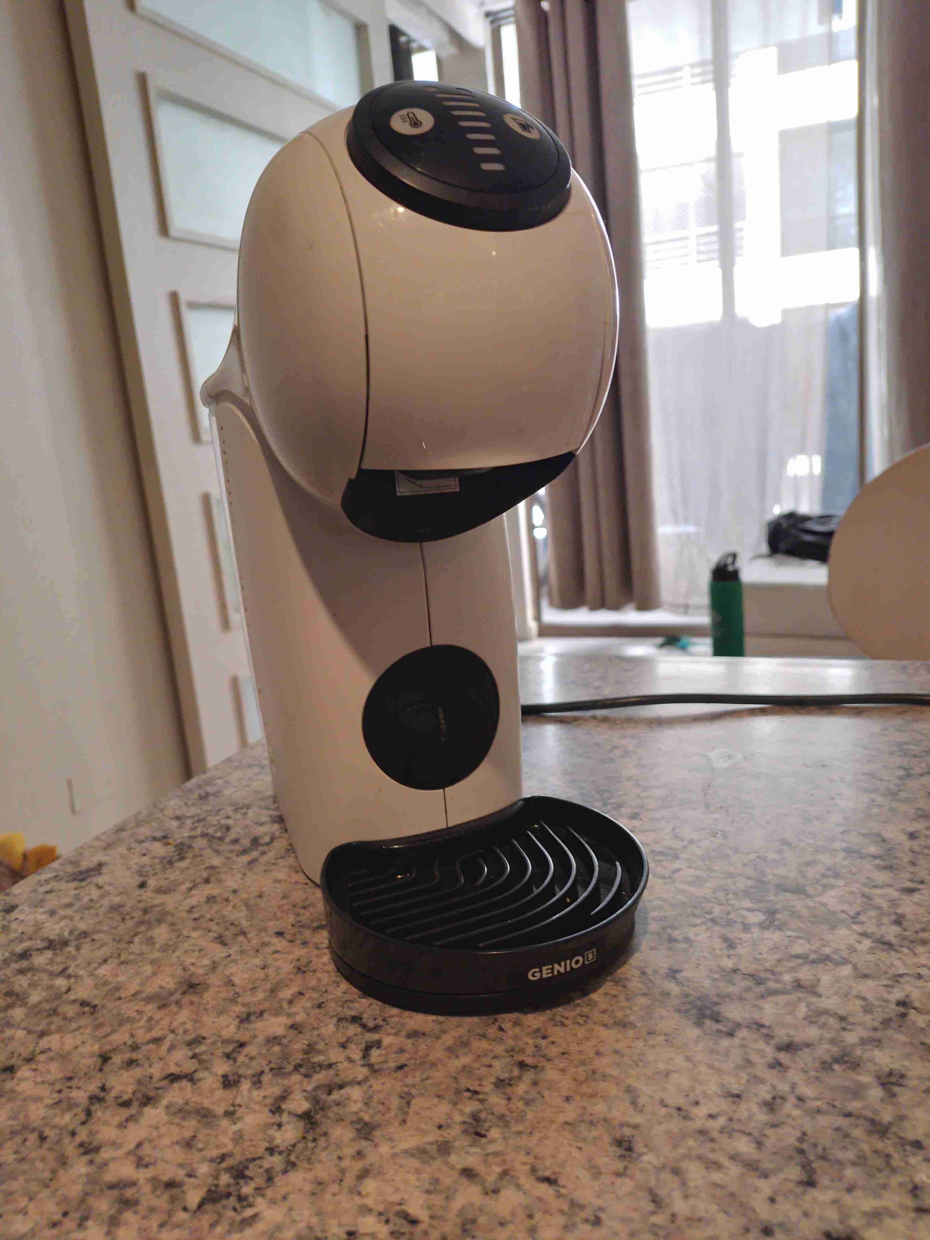 Cafetera Nescafé Dolce Gusto - miniatura 3