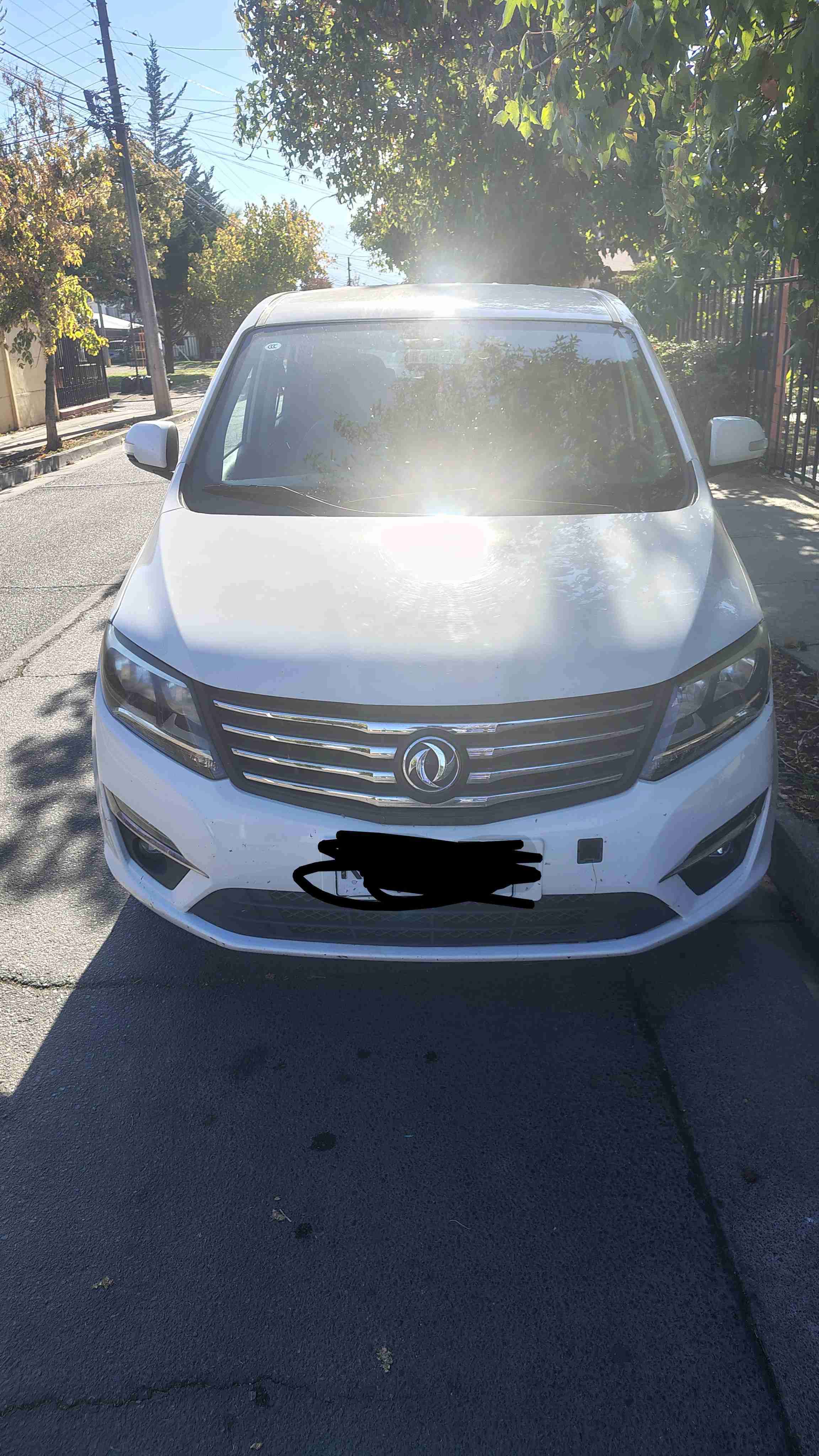 SUV blanca Dongfeng S500 año 2022 - miniatura 2