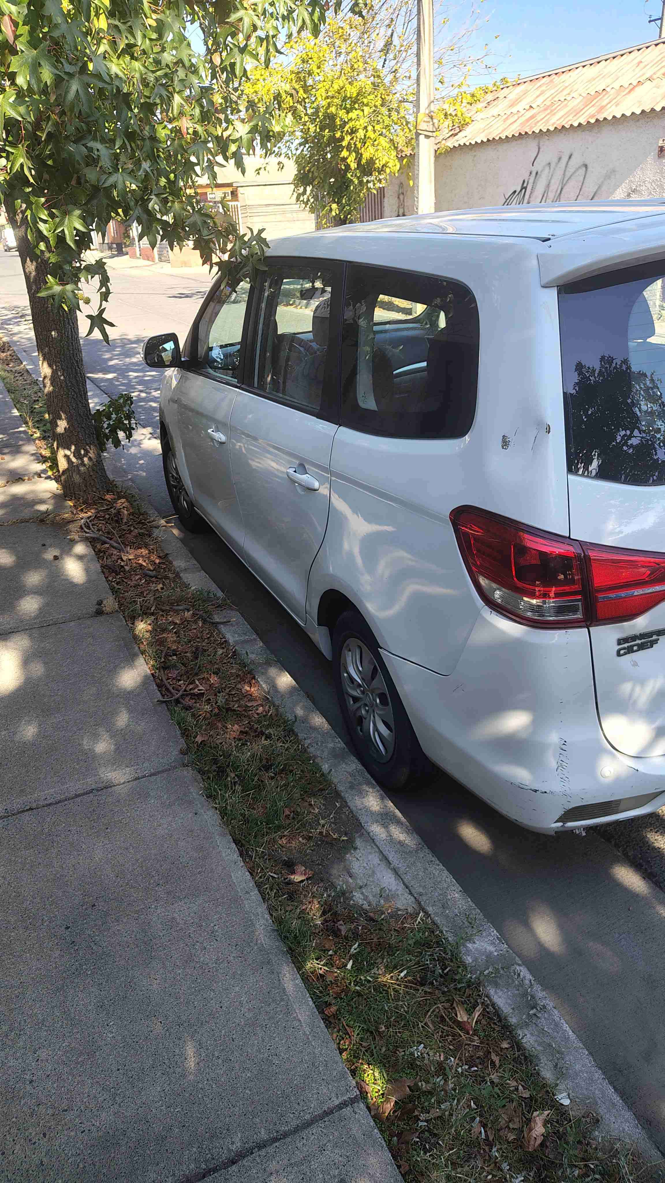 SUV blanca Dongfeng S500 año 2022 - miniatura 4