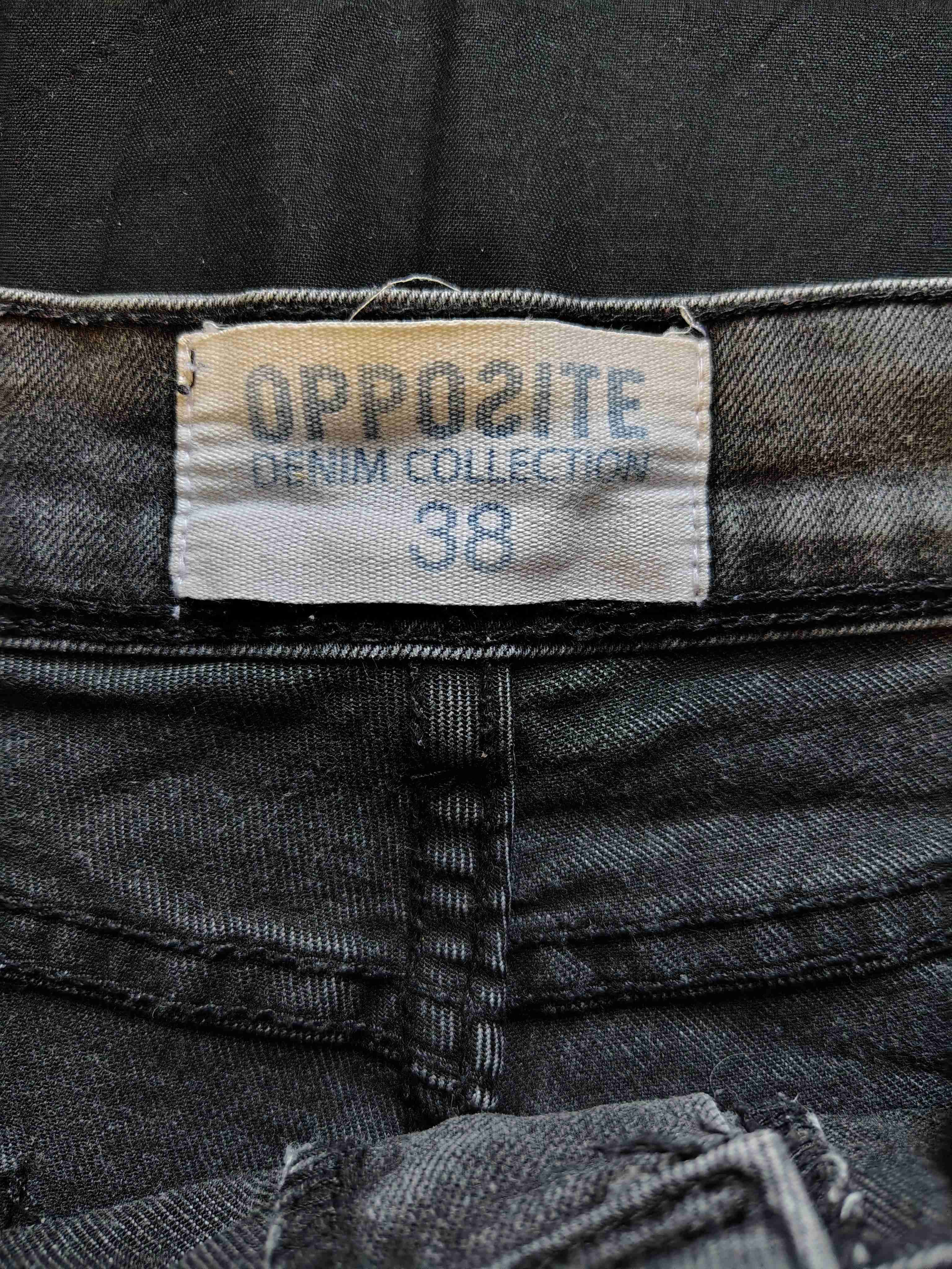 Shorts de mezclilla rasgados - miniatura 2