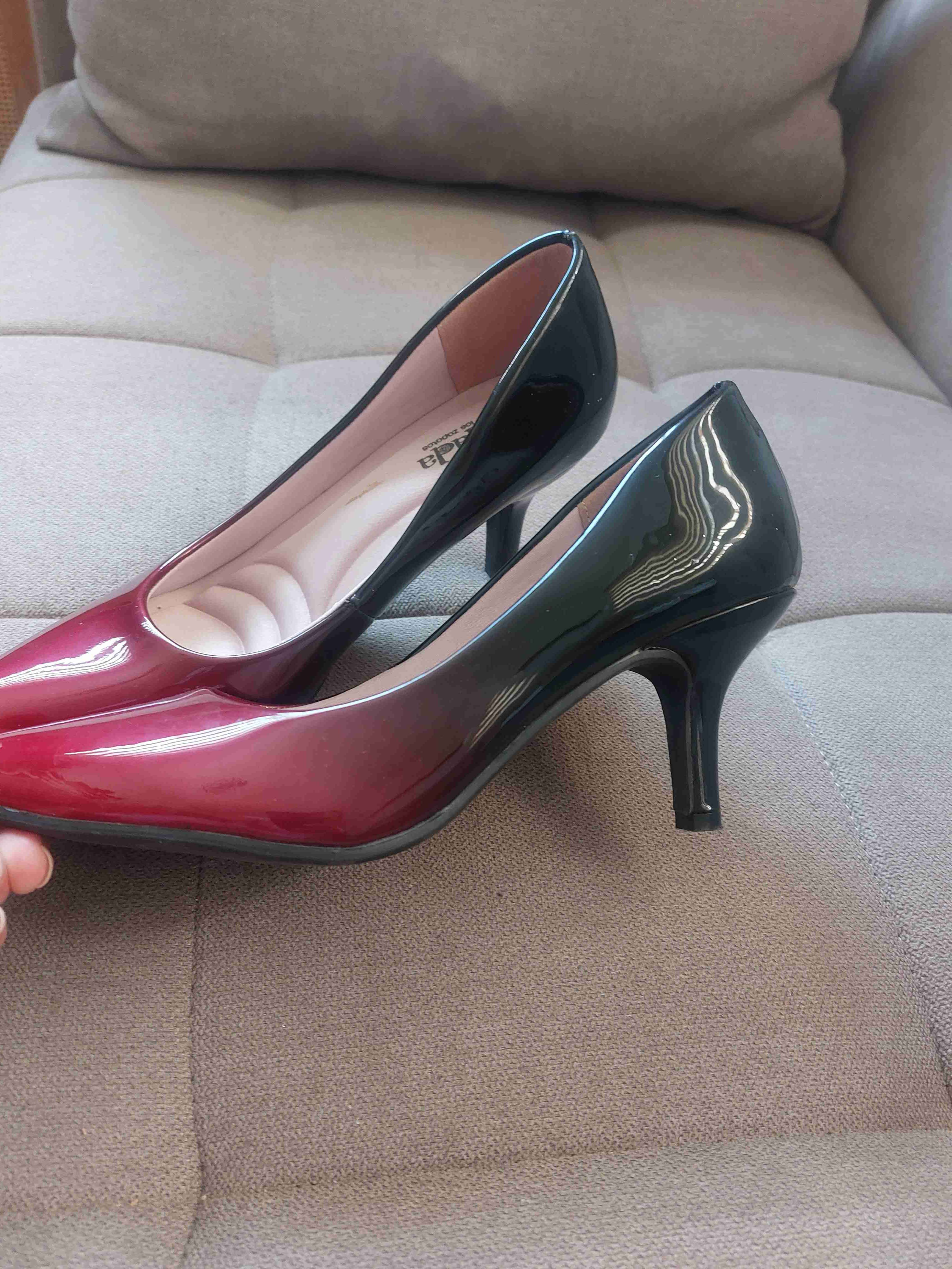 Zapatos de tacón rojos Chalada - 5