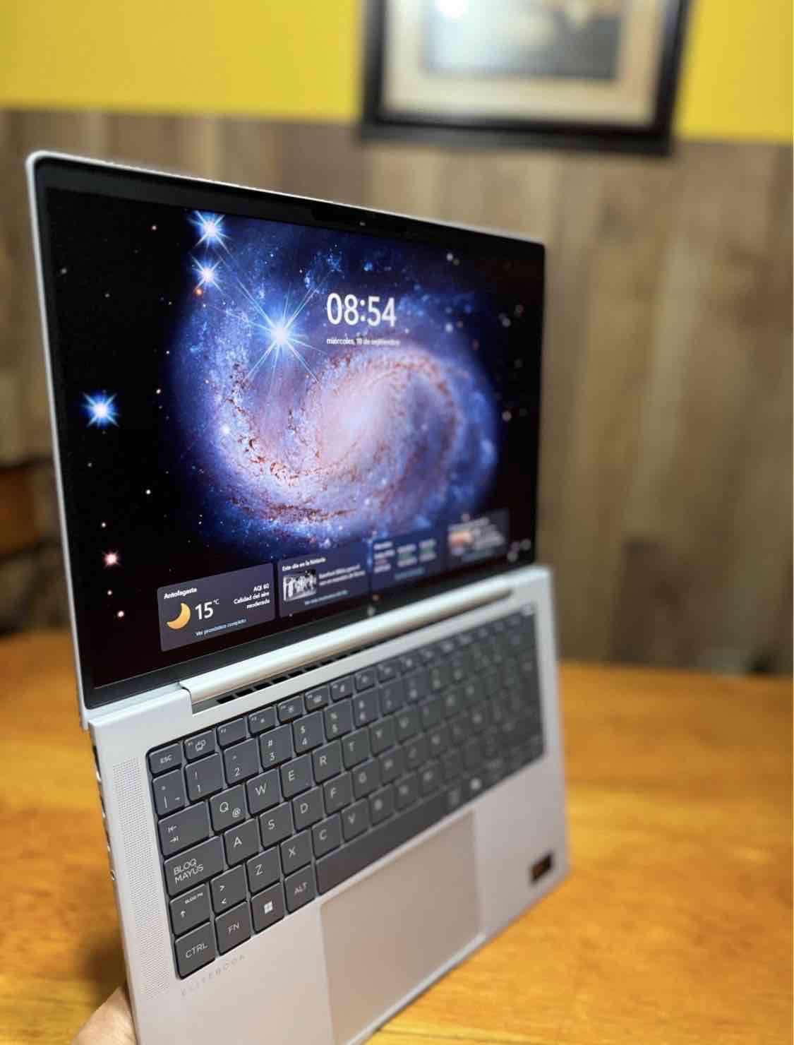 Laptop HP EliteBook color plata - miniatura 2