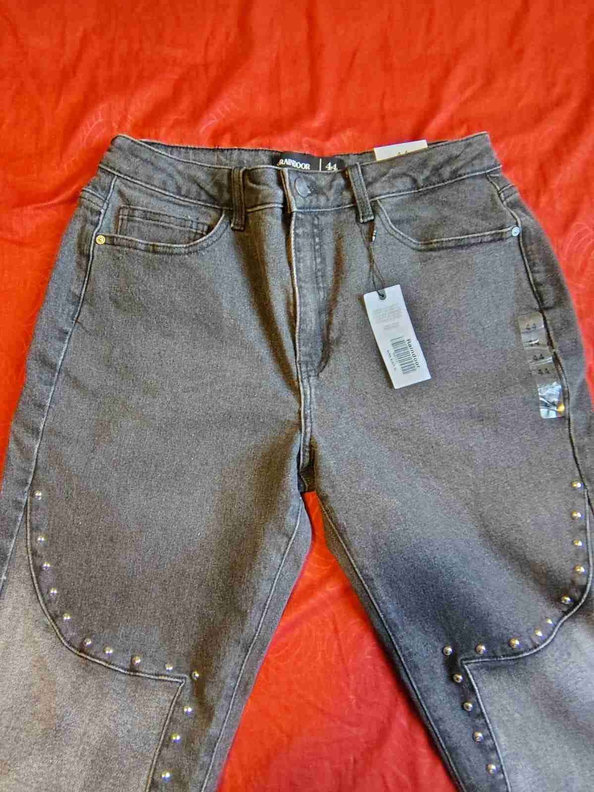 Jeans negros con tachas - 3