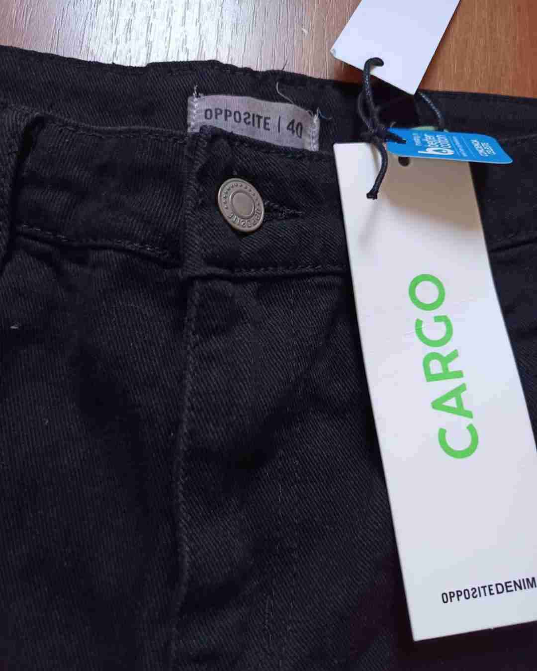 Pantalón cargo negro nuevo - 2
