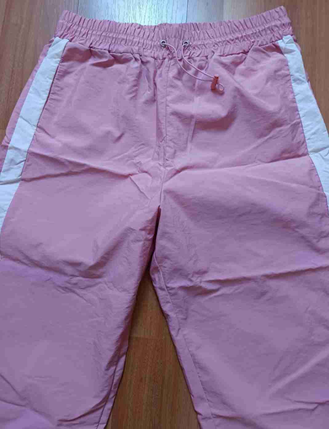 Pantalones deportivos rosados - 1