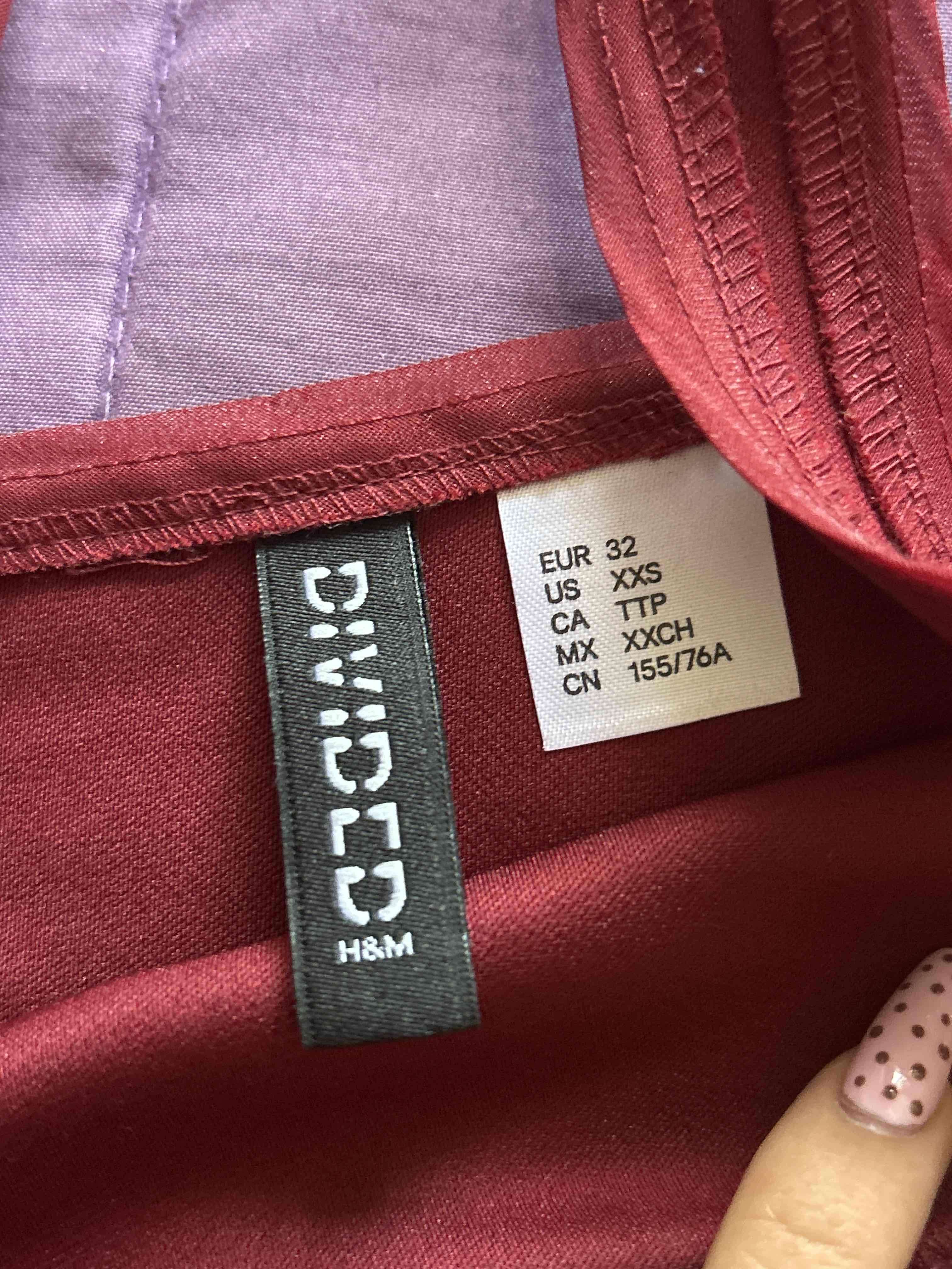 Vestido rojo sin mangas - miniatura 2