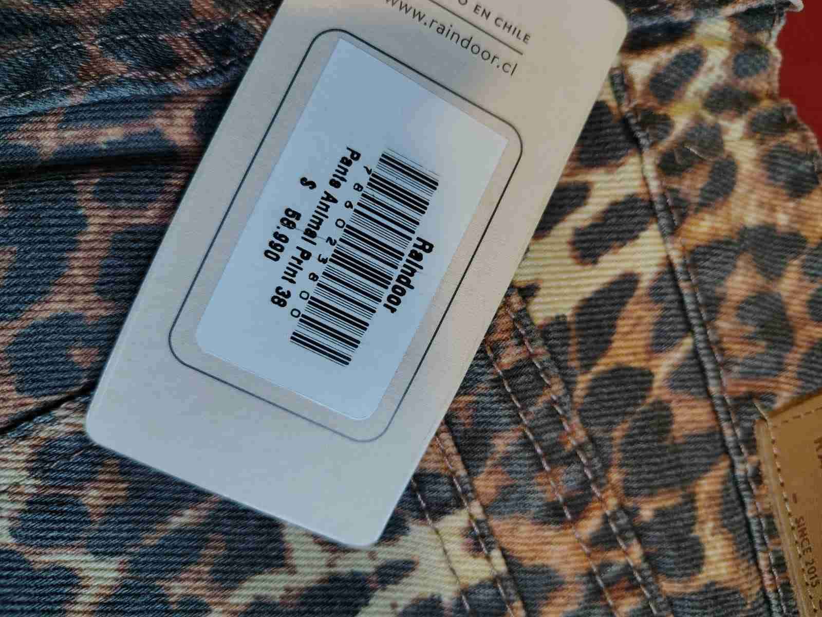 Pantalones animal print nuevos - miniatura 3