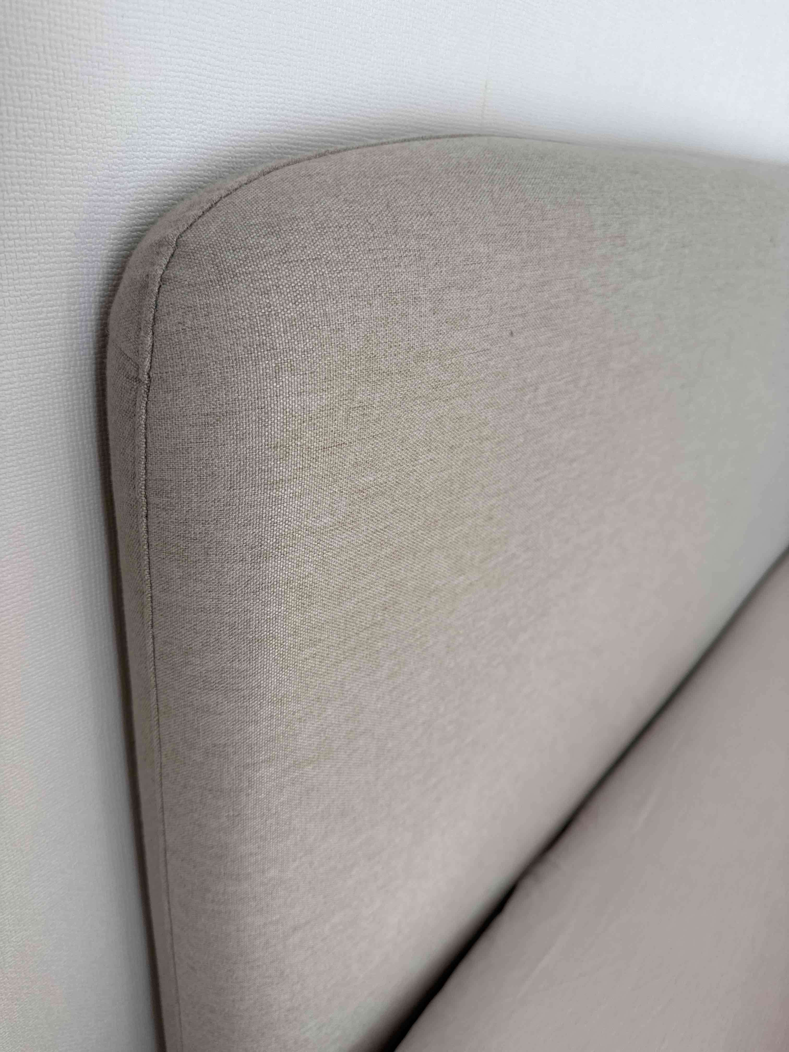 Cabecero beige moderno - miniatura 3