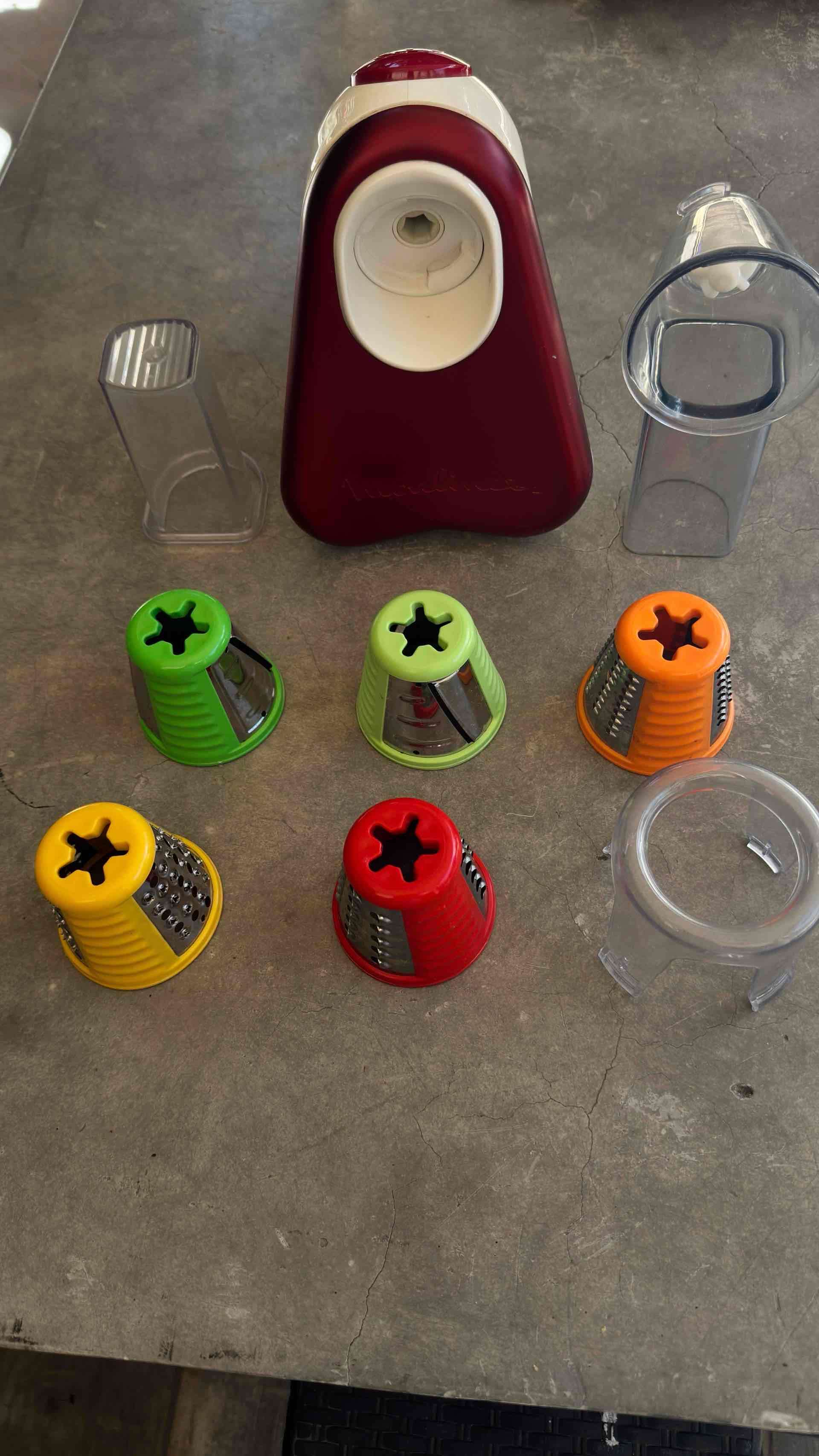 Rallador eléctrico con accesorios - miniatura 7