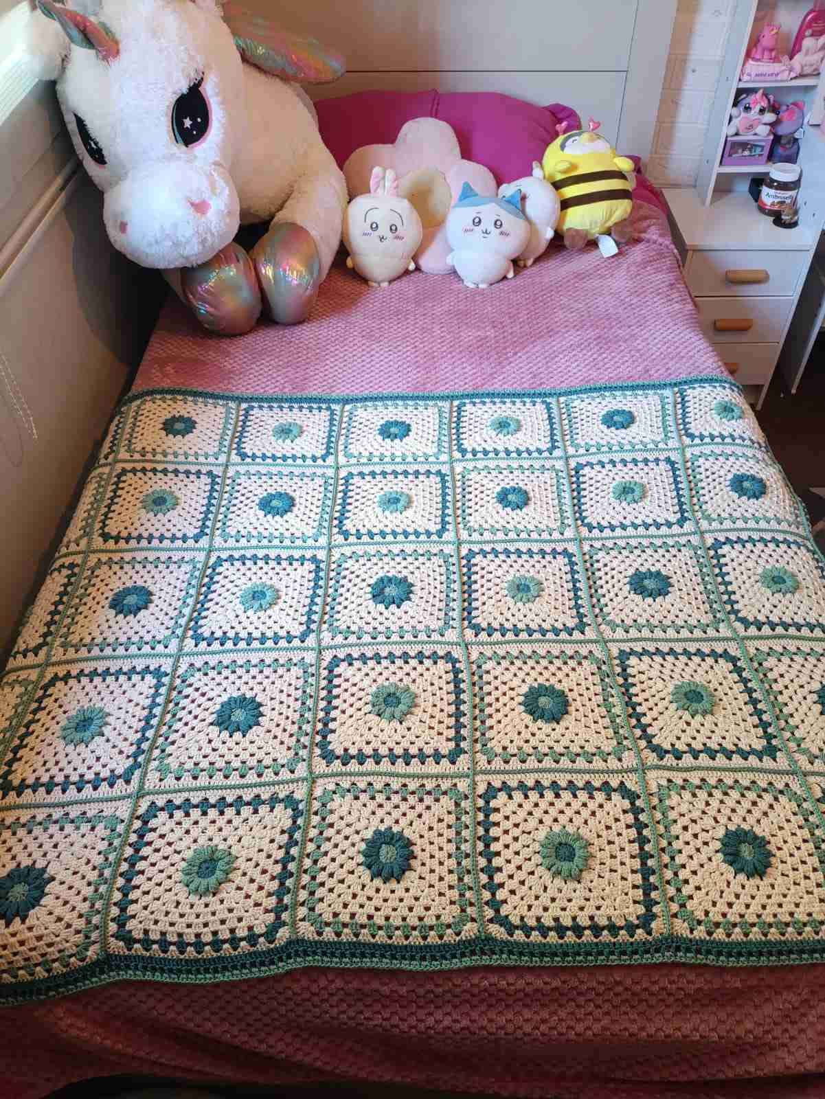 Cobertor tejido a crochet - miniatura 5