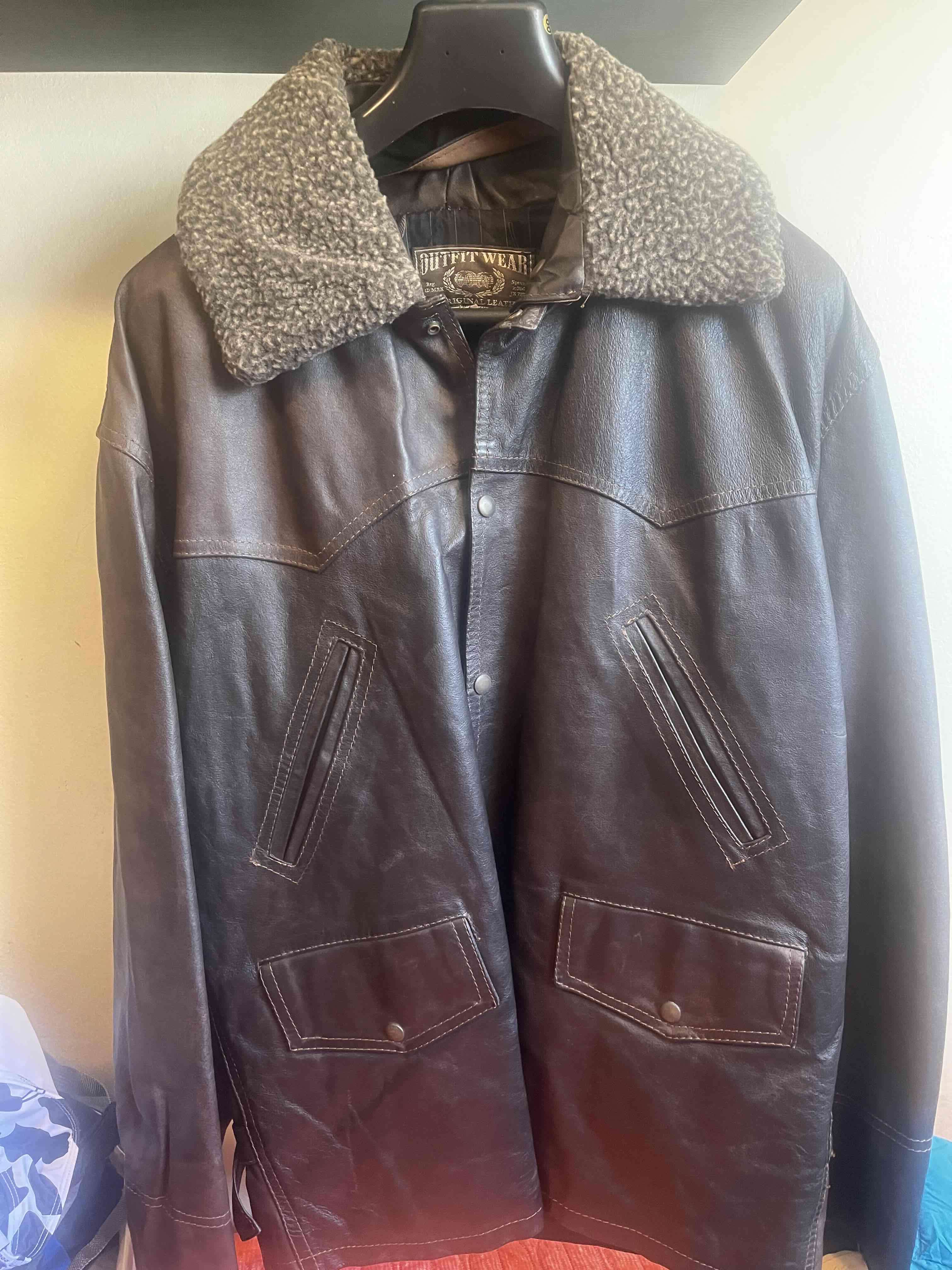 Chaqueta de cuero cafe - miniatura 2