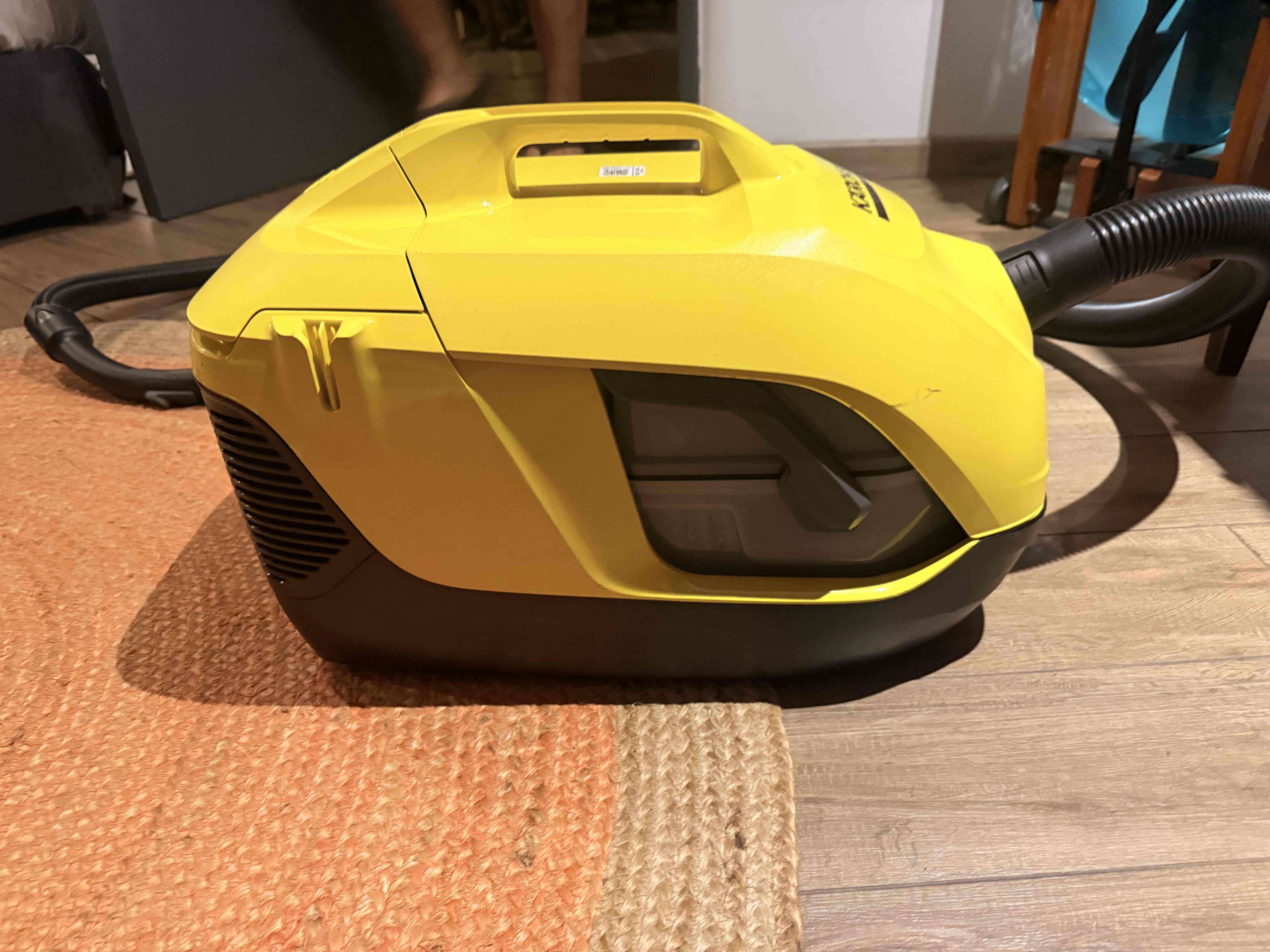 Aspiradora Karcher con filtro de agua - 2