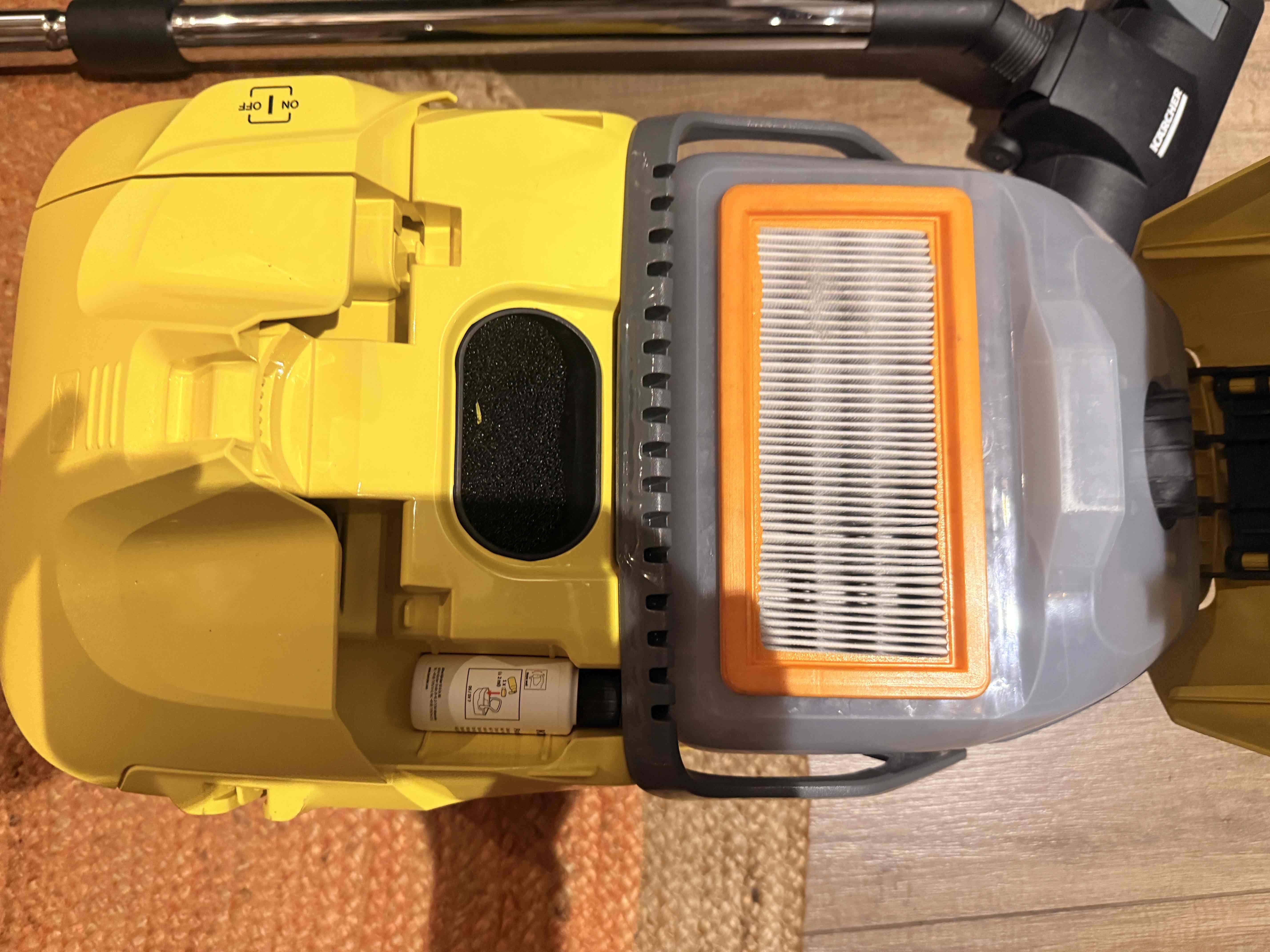 Aspiradora Karcher con filtro de agua - 3